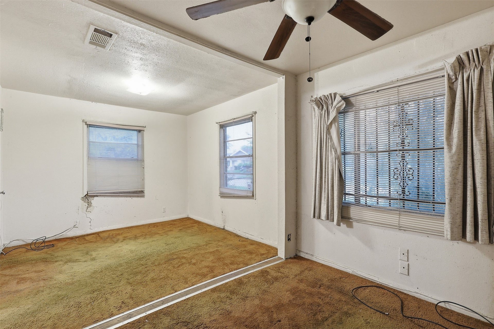 1419 Silverdale Street, Houston, TX 77029