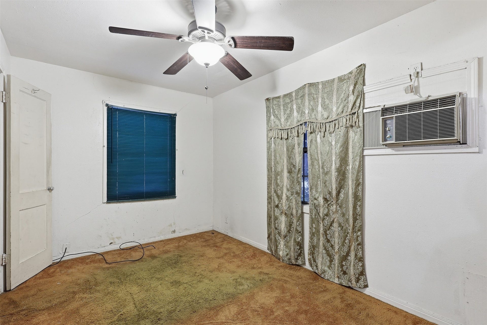 1419 Silverdale Street, Houston, TX 77029