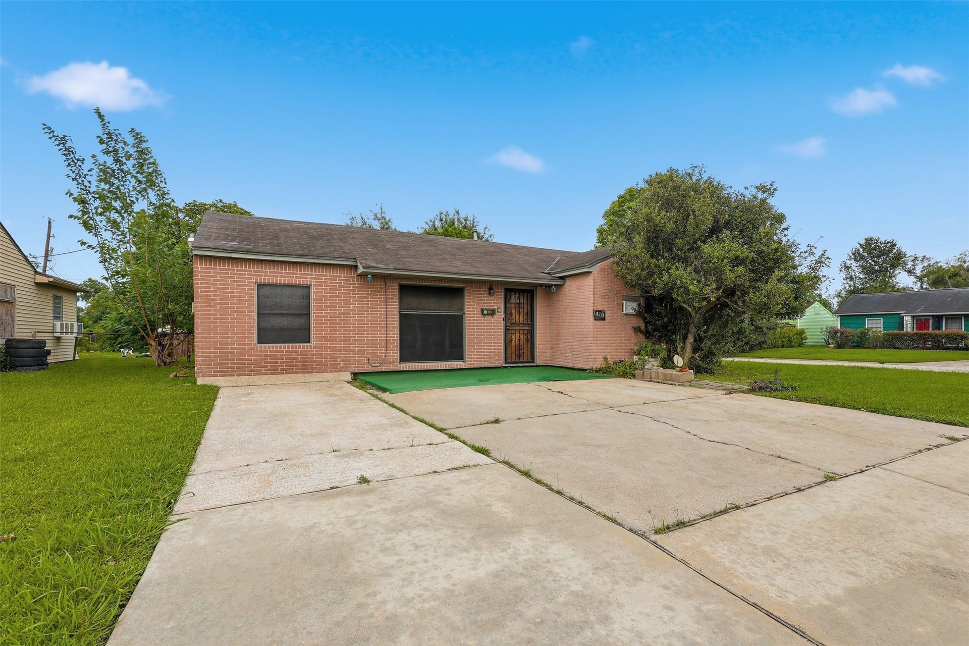 1419 Silverdale Street, Houston, TX 77029