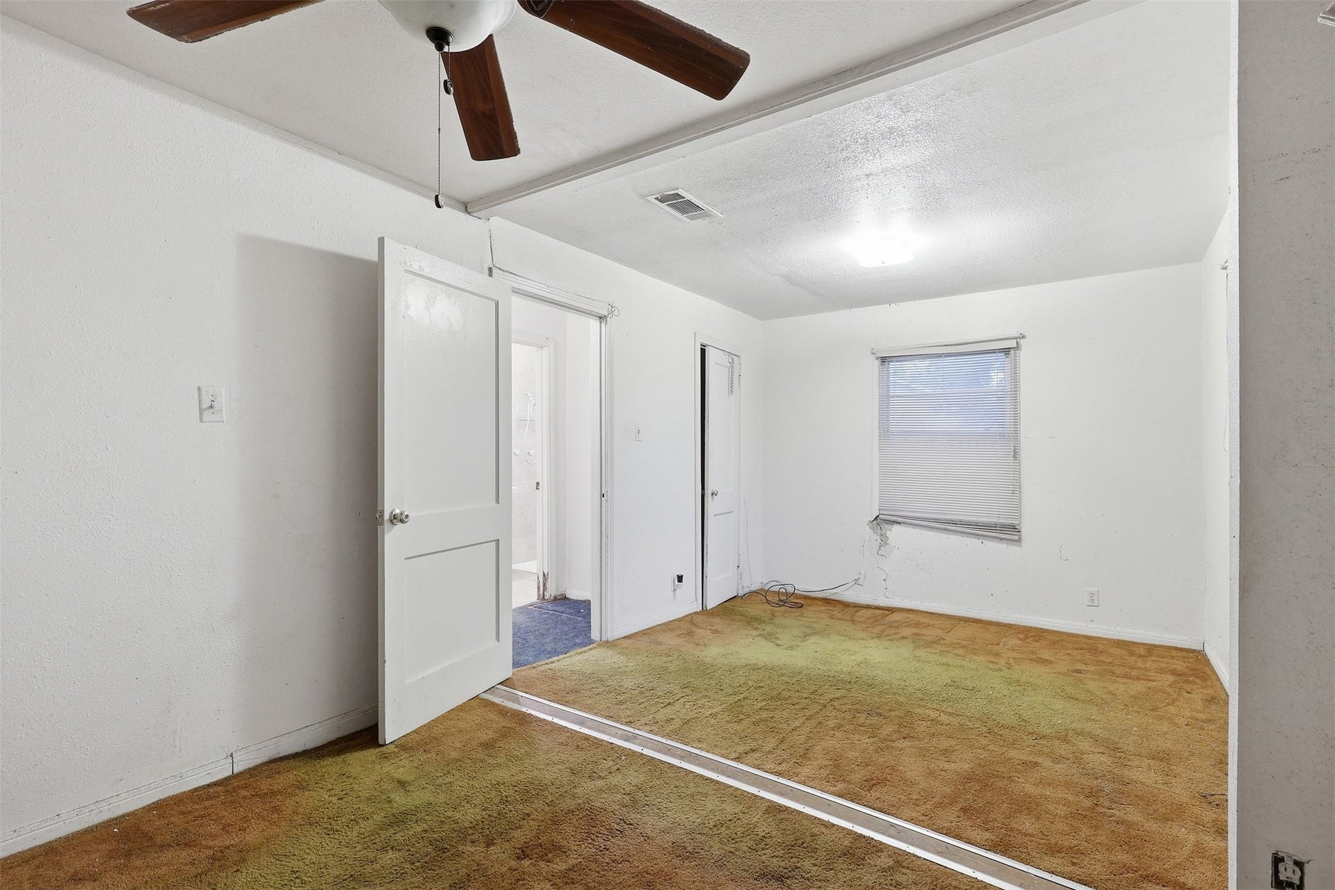 1419 Silverdale Street, Houston, TX 77029