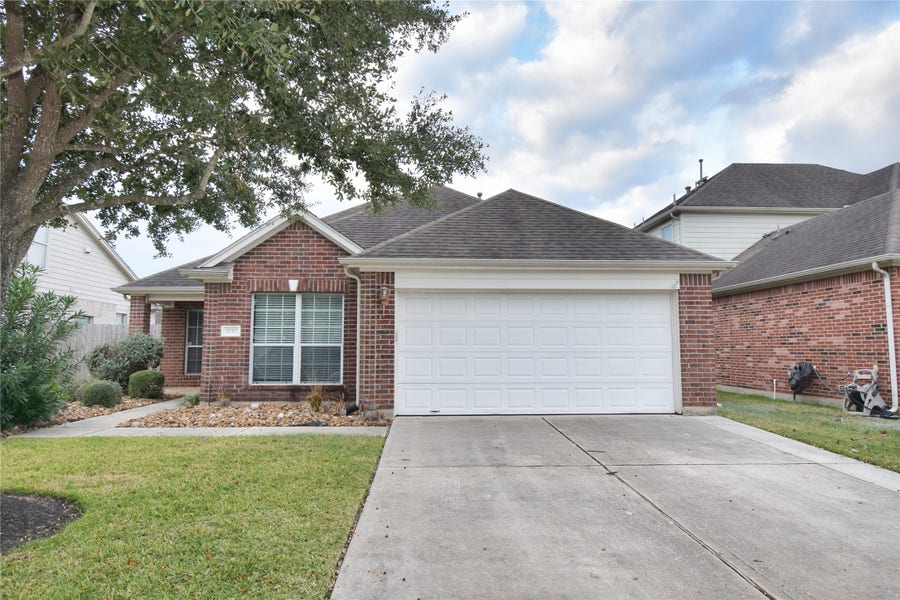 Property photo for 30315 Castle Forest Drive, Spring, TX