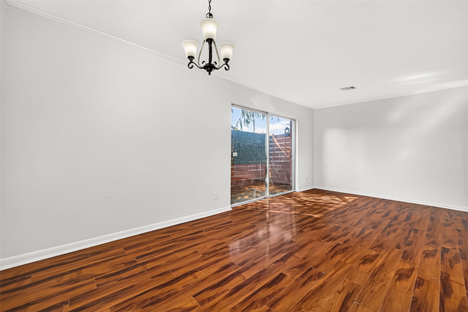 2824 Briarhurst Drive, #27, Houston, TX 77057