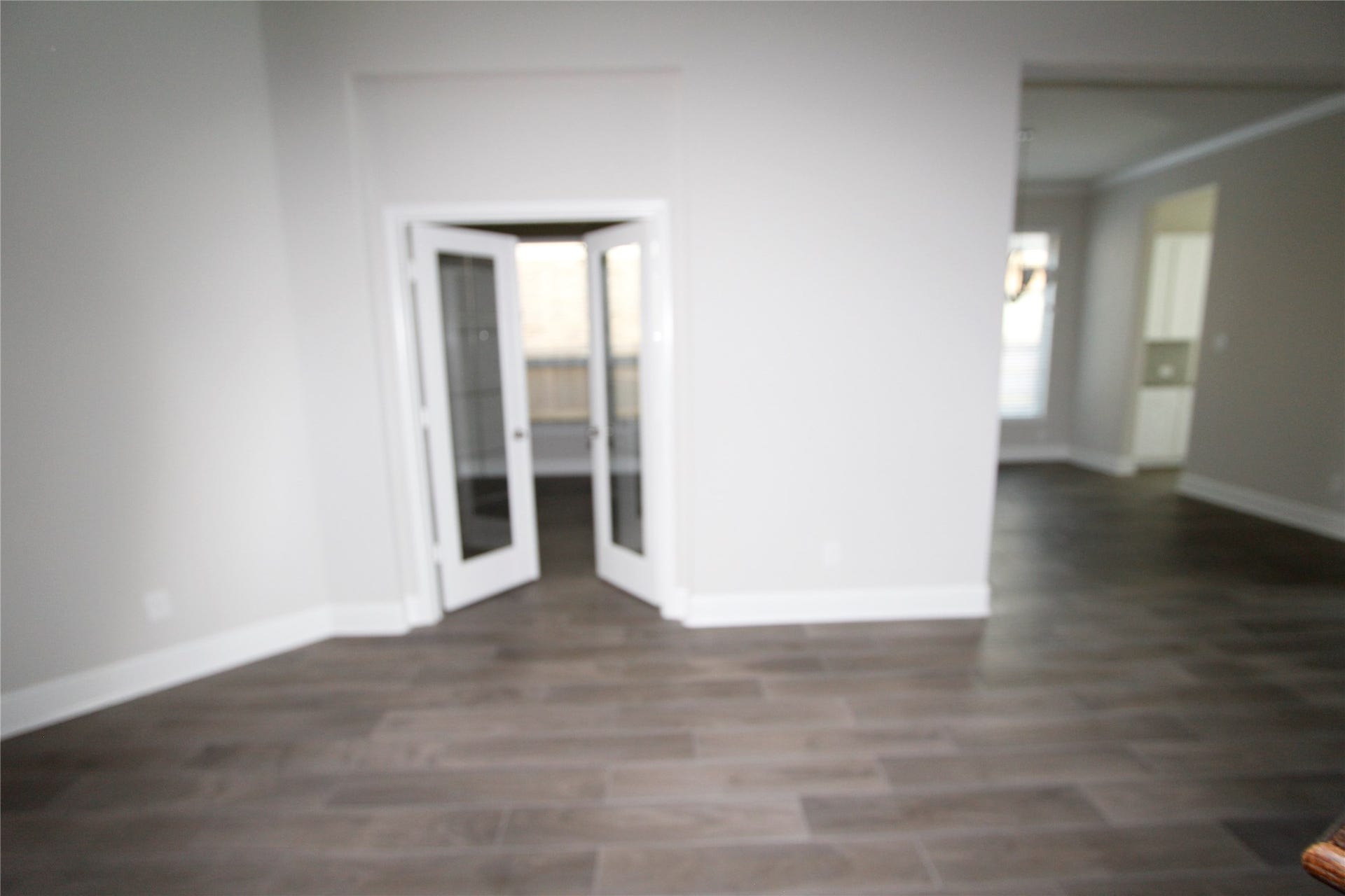 906 Daffodil View Court Court, Richmond, TX 77406 Open and spacious hallway