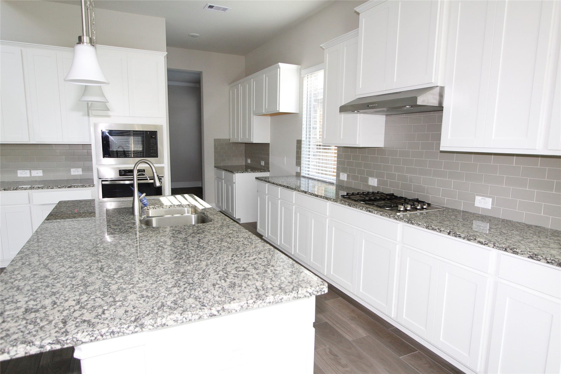906 Daffodil View Court Court, Richmond, TX 77406 Kitchen