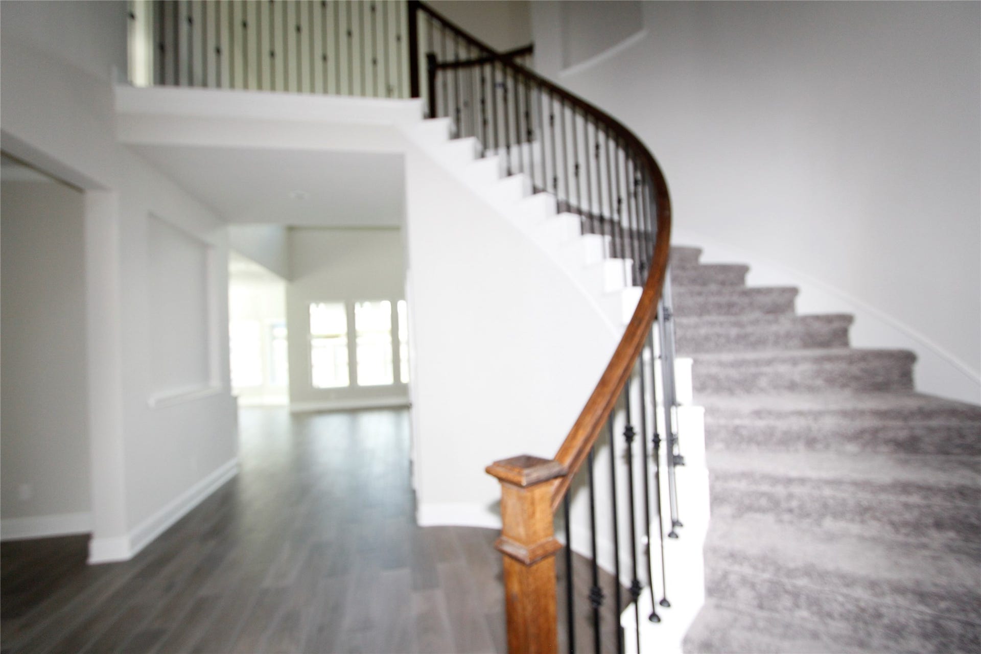 906 Daffodil View Court Court, Richmond, TX 77406 Staircase