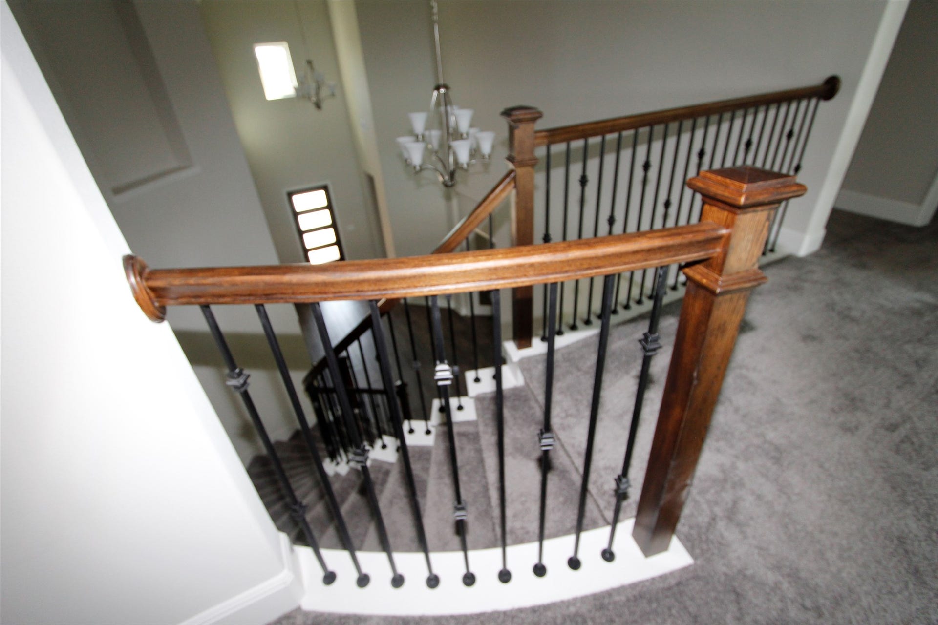 906 Daffodil View Court Court, Richmond, TX 77406 Upstairs spindle rails and the walkway
