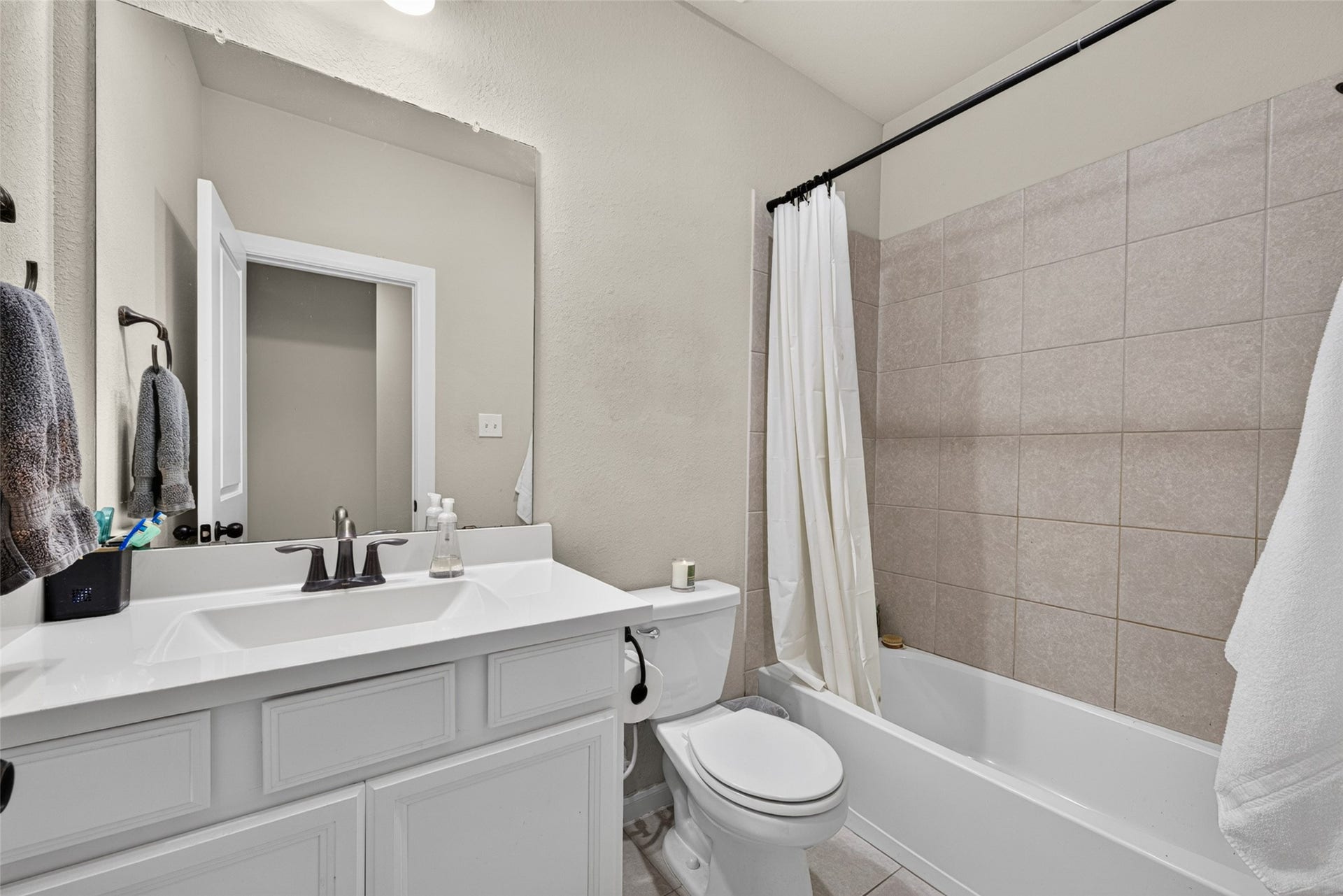30007 Vallonea Oak, Fulshear, TX 77423 30007 Vallonea Oak, Fulshear, TX 77423