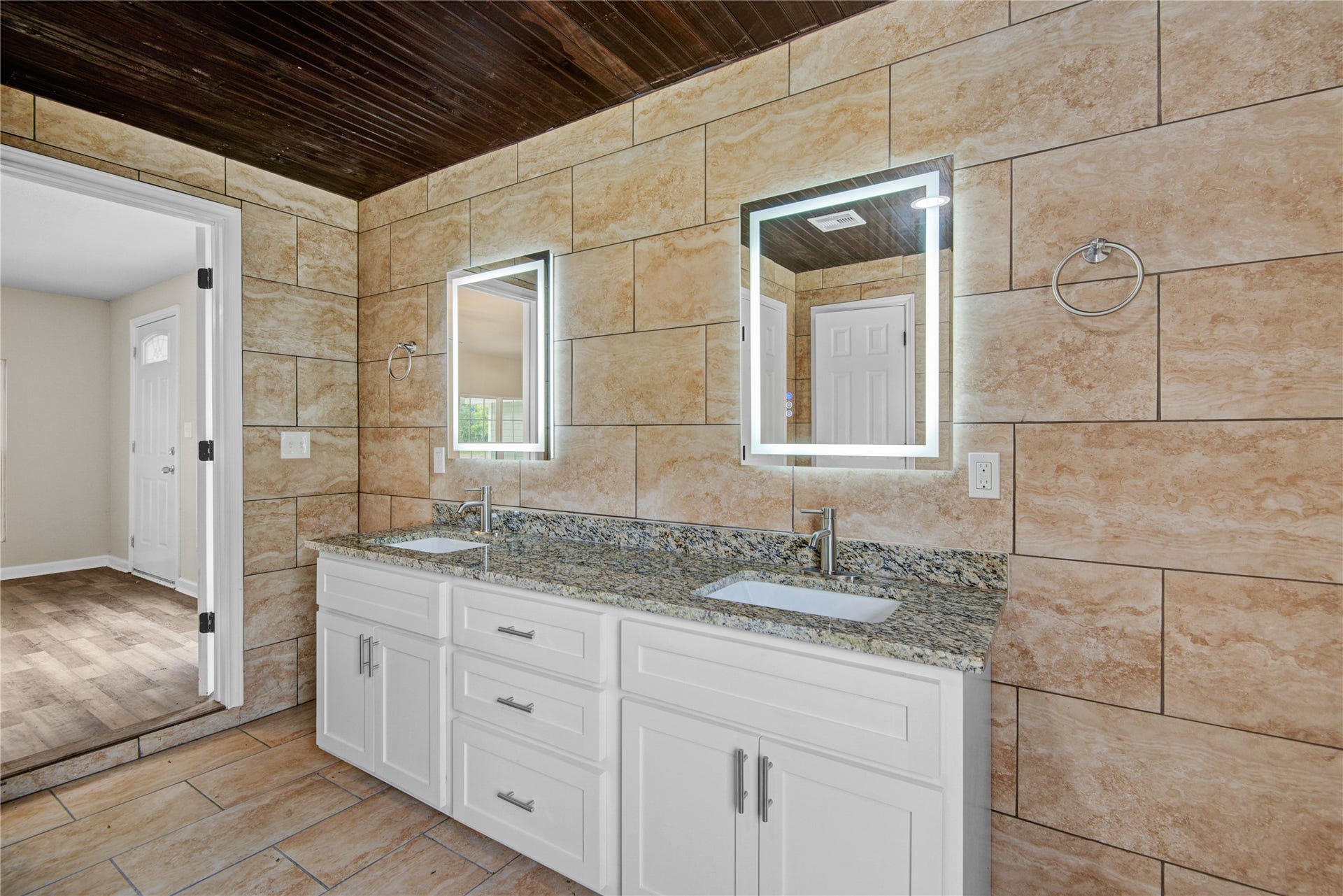 10300 County Road 321, Sweeny, TX 77480 10300 County Road 321, Sweeny, TX 77480