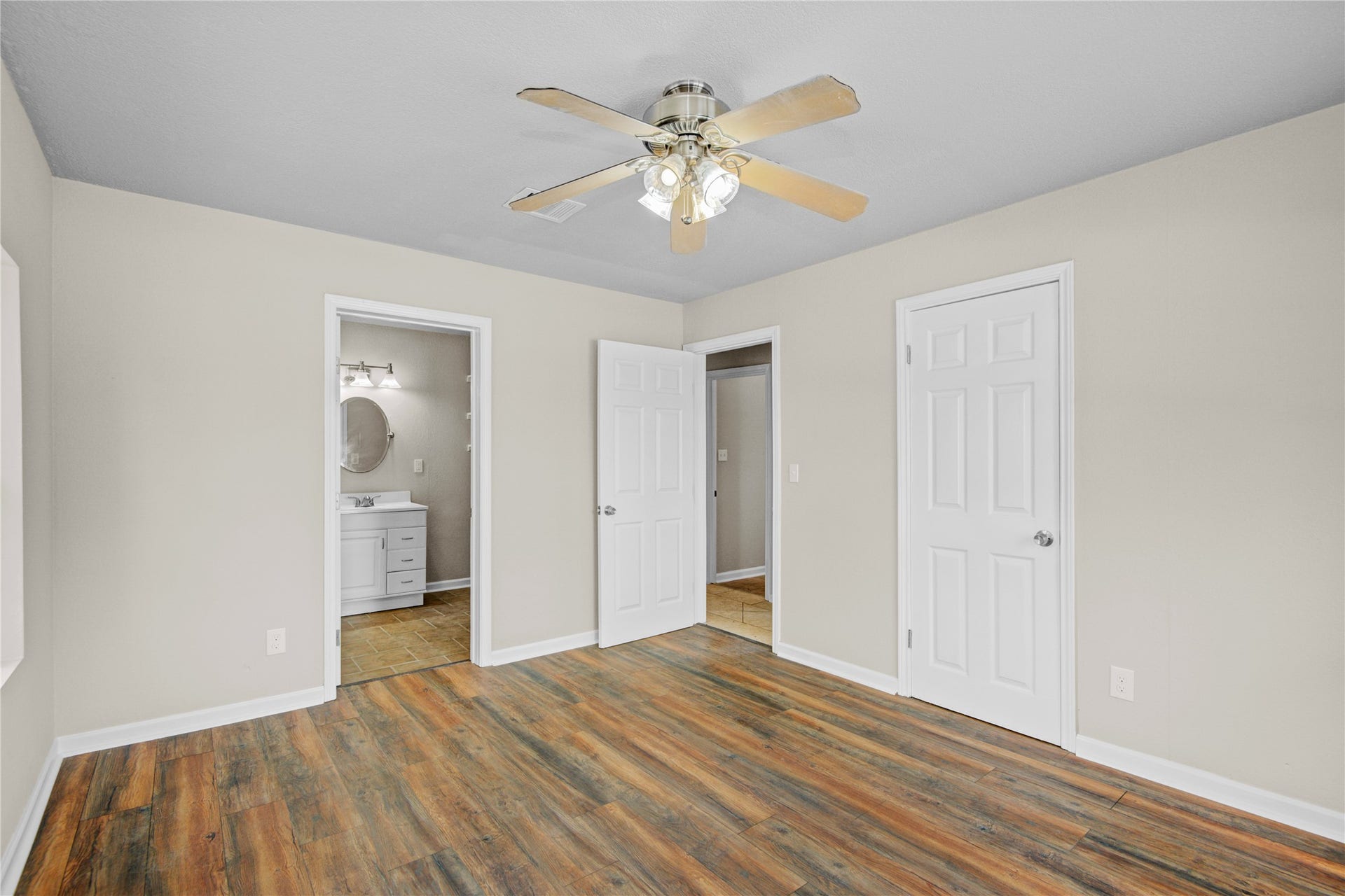10300 County Road 321, Sweeny, TX 77480 10300 County Road 321, Sweeny, TX 77480