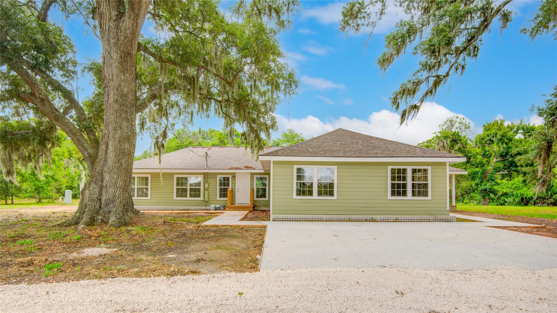 10300 County Road 321, Sweeny, TX 77480 10300 County Road 321, Sweeny, TX 77480