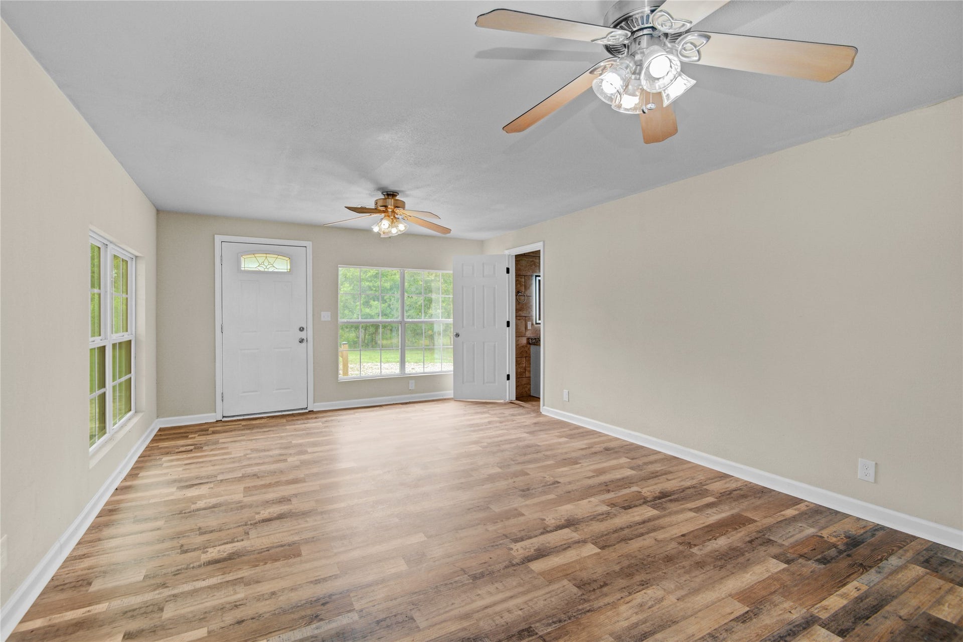 10300 County Road 321, Sweeny, TX 77480 10300 County Road 321, Sweeny, TX 77480