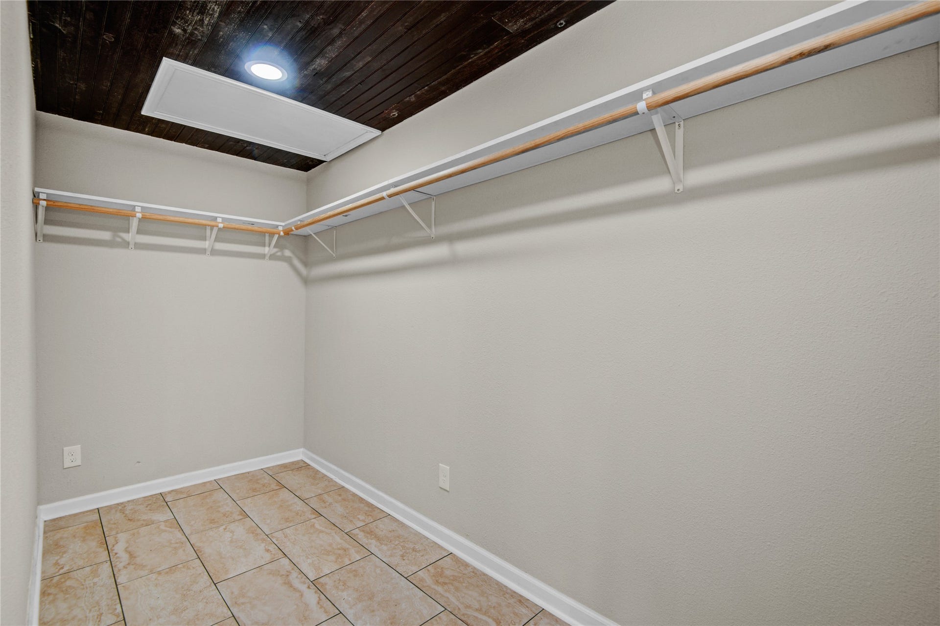 10300 County Road 321, Sweeny, TX 77480 10300 County Road 321, Sweeny, TX 77480