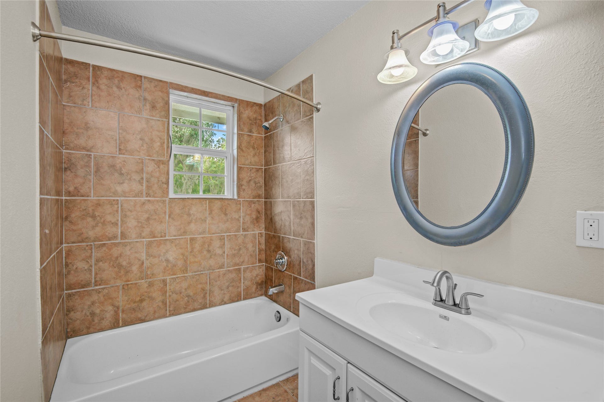 10300 County Road 321, Sweeny, TX 77480 10300 County Road 321, Sweeny, TX 77480