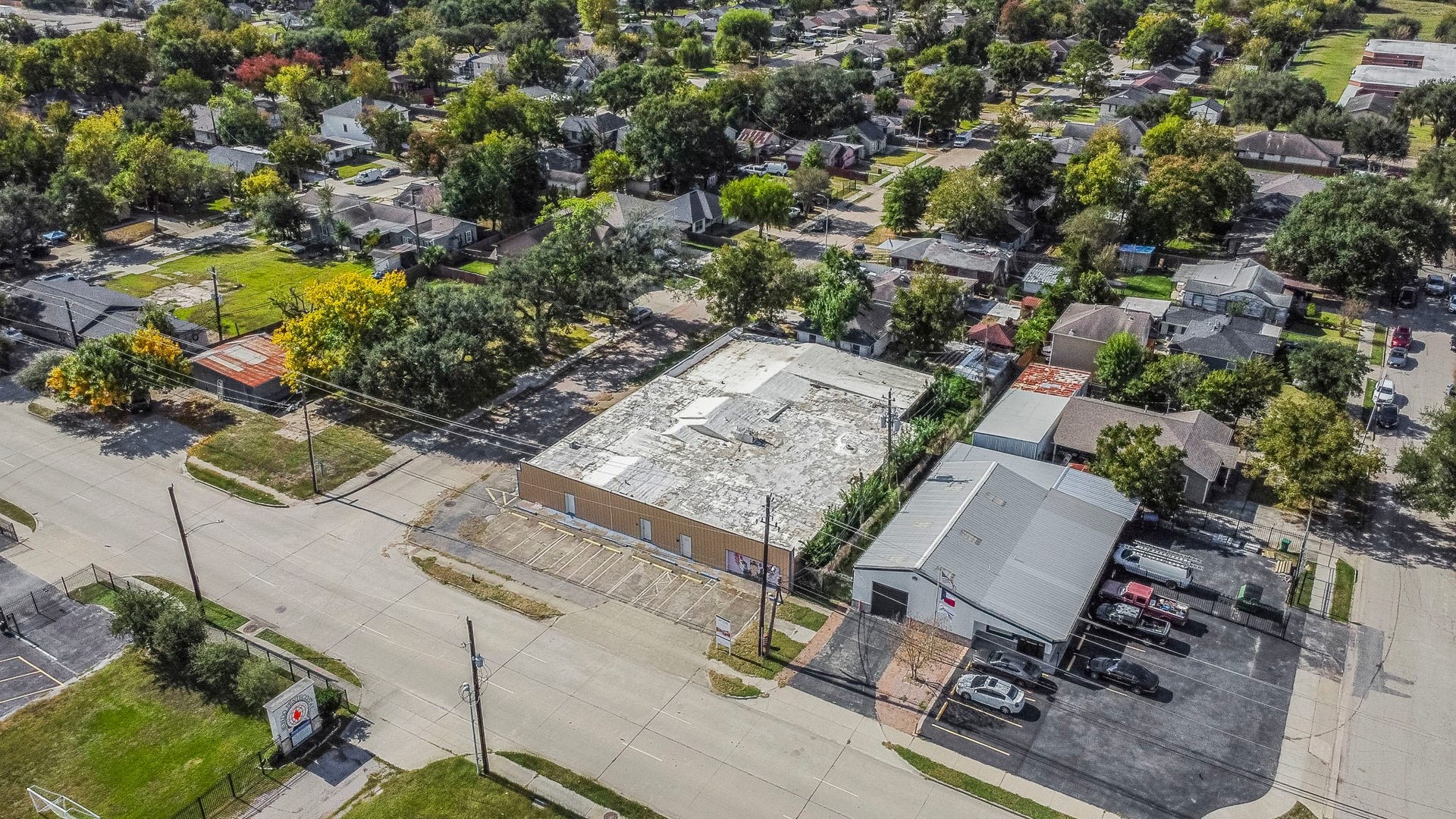 1018 Shaver Street, Pasadena, TX 77506 Aerial view showcasing the property footprint and surrounding neighborhood.