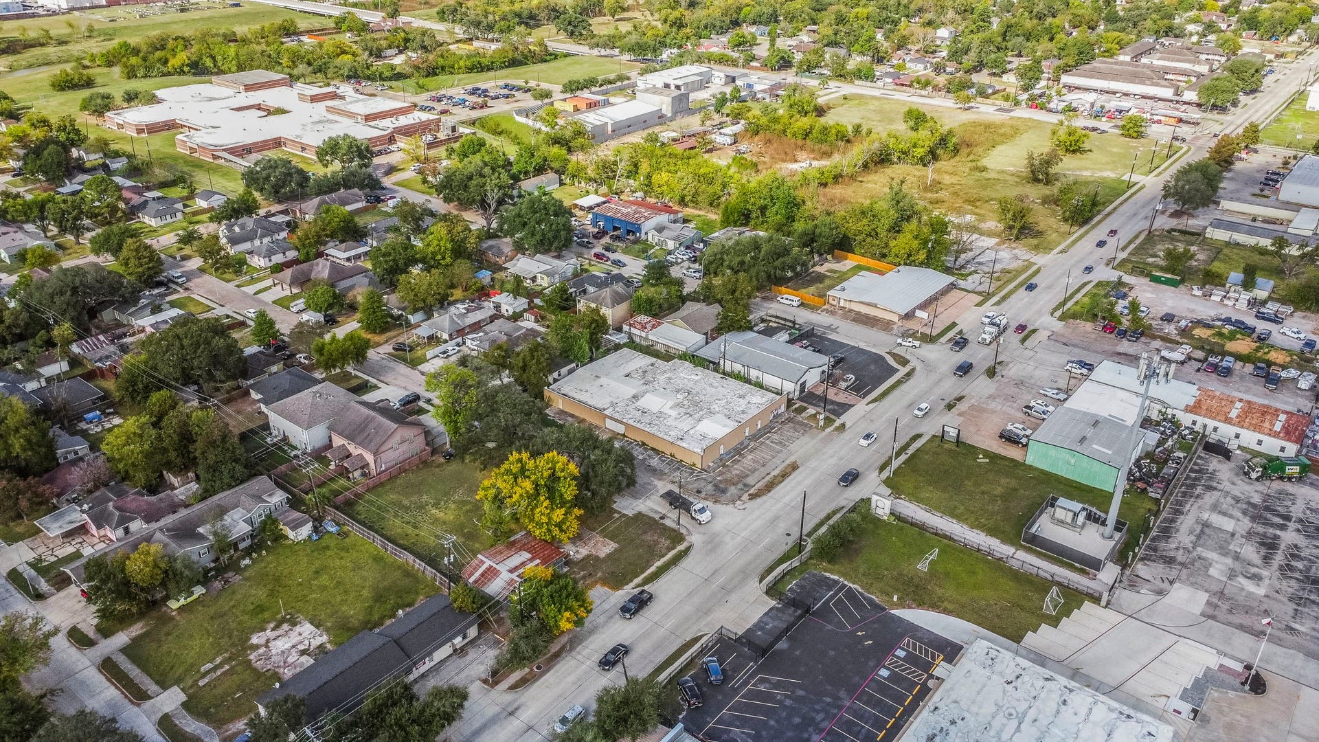 1018 Shaver Street, Pasadena, TX 77506 Wide-scope aerial image showing local commercial corridor and adjacent parcels.