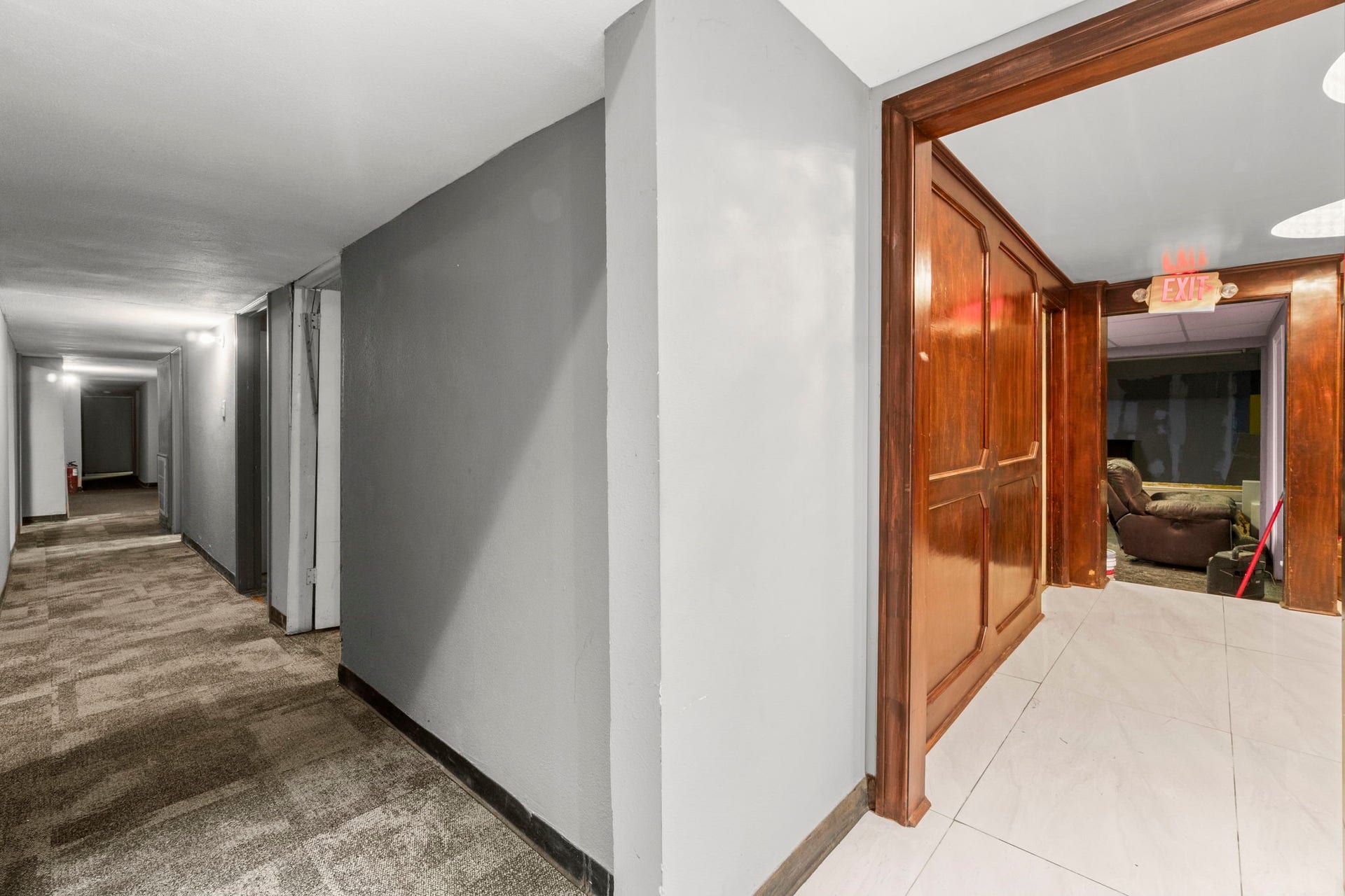 1018 Shaver Street, Pasadena, TX 77506 Wide hallway connecting offices and warehouse areas for seamless workflow.