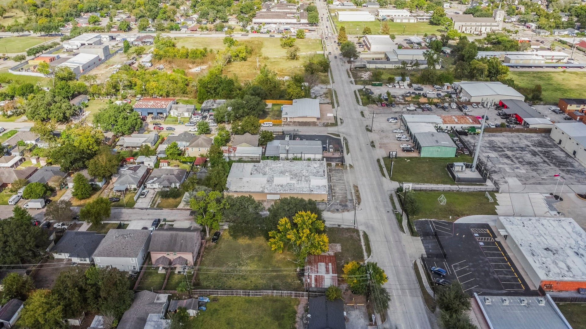 1018 Shaver Street, Pasadena, TX 77506 1018 Shaver Street, Pasadena, TX 77506