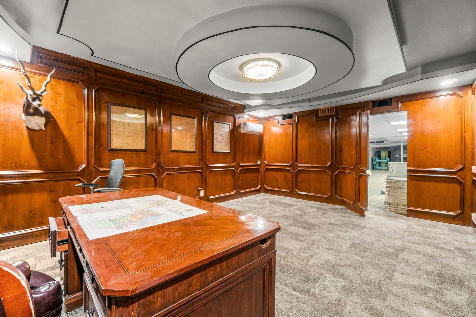 1018 Shaver Street, Pasadena, TX 77506 Large office suite with custom built-ins and plenty of room for workstations.