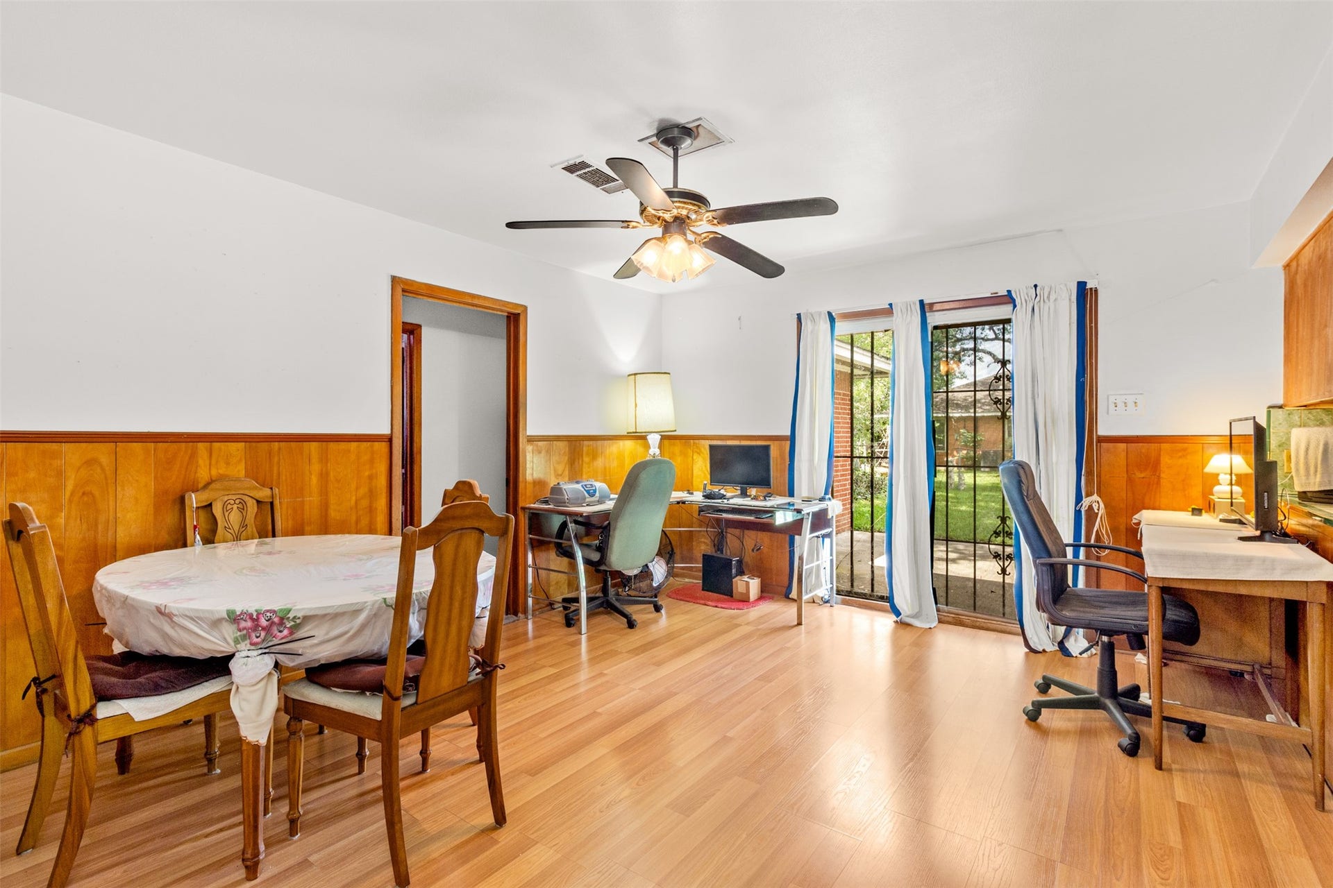 1806 Burke Road, Pasadena, TX 77502 Dining/Den