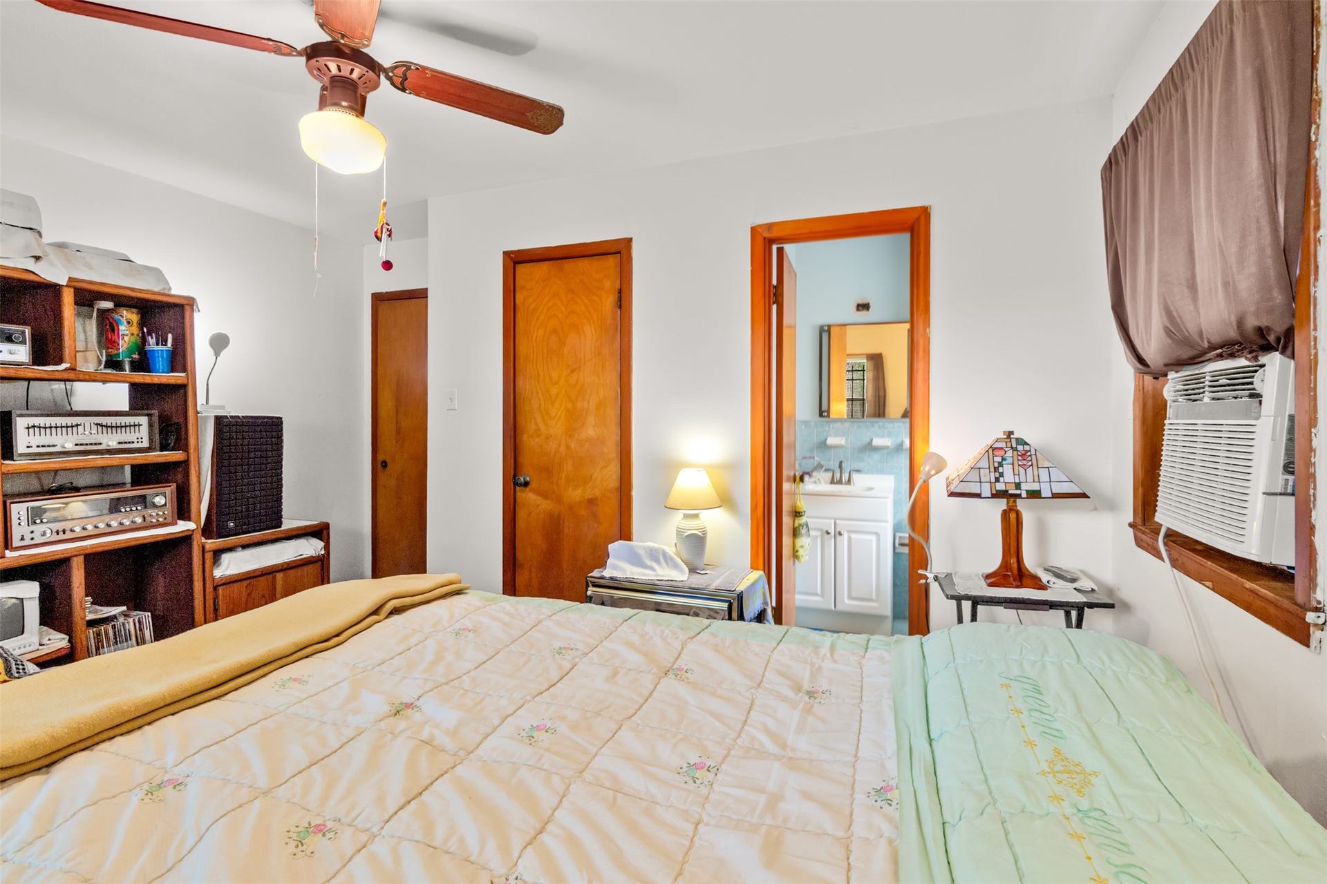 1806 Burke Road, Pasadena, TX 77502 Master bedroom including half bath