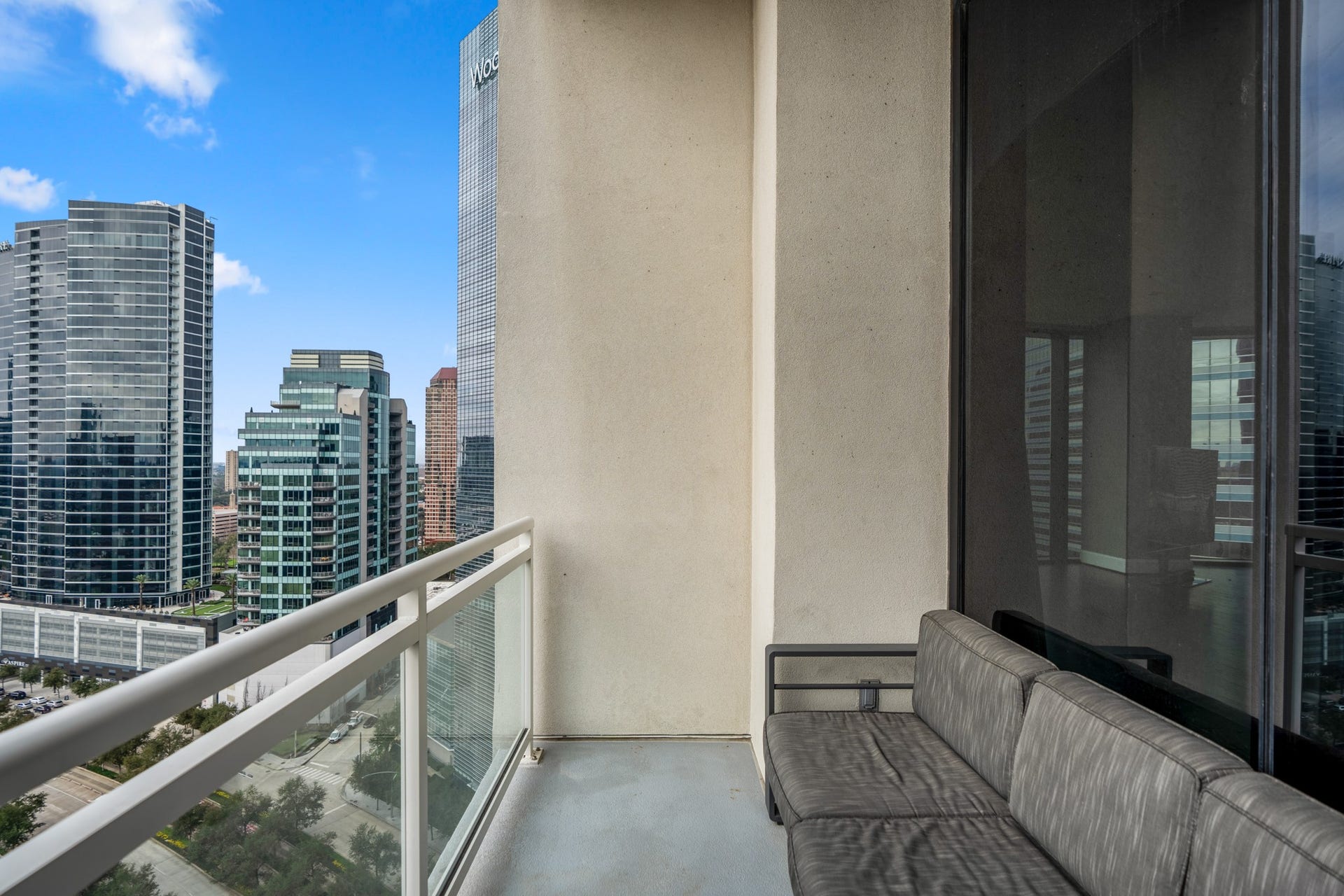1409 Post Oak Boulevard, #1804, Houston, TX 77056 1409 Post Oak Boulevard, #1804, Houston, TX 77056