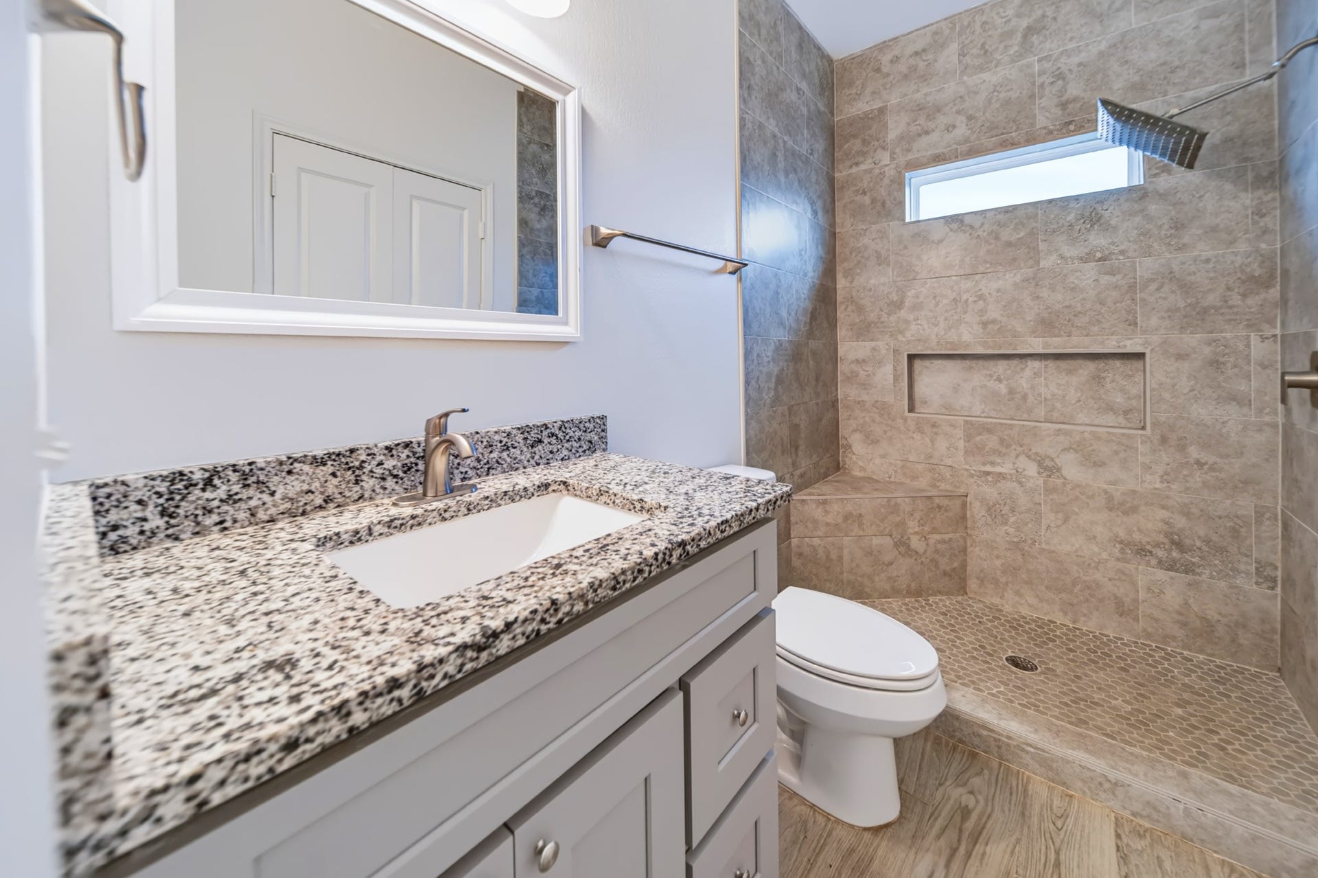 16686 E Lynbrook, Montgomery, TX 77316 16686 E Lynbrook, Montgomery, TX 77316