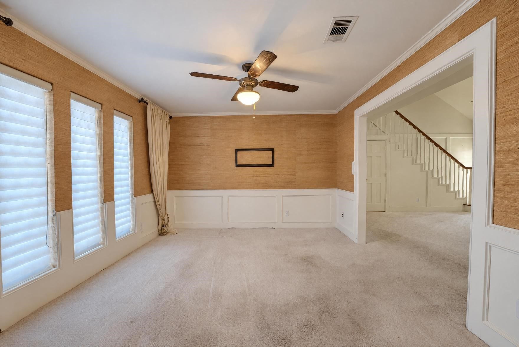 Another angle of the extra room