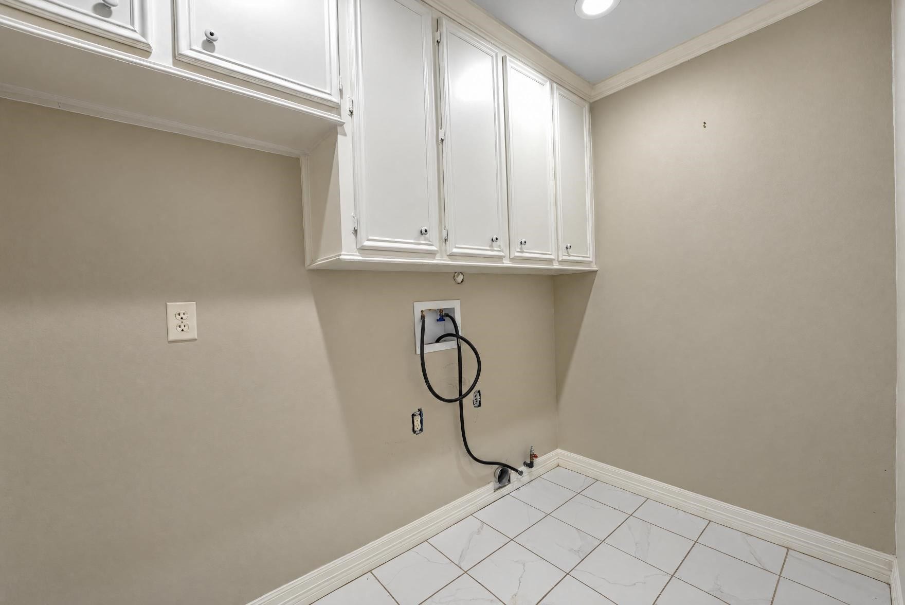 View of the utility room