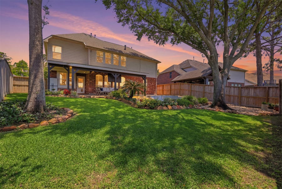 Property photo for 9523 Bayou Lake Lane, Houston, TX