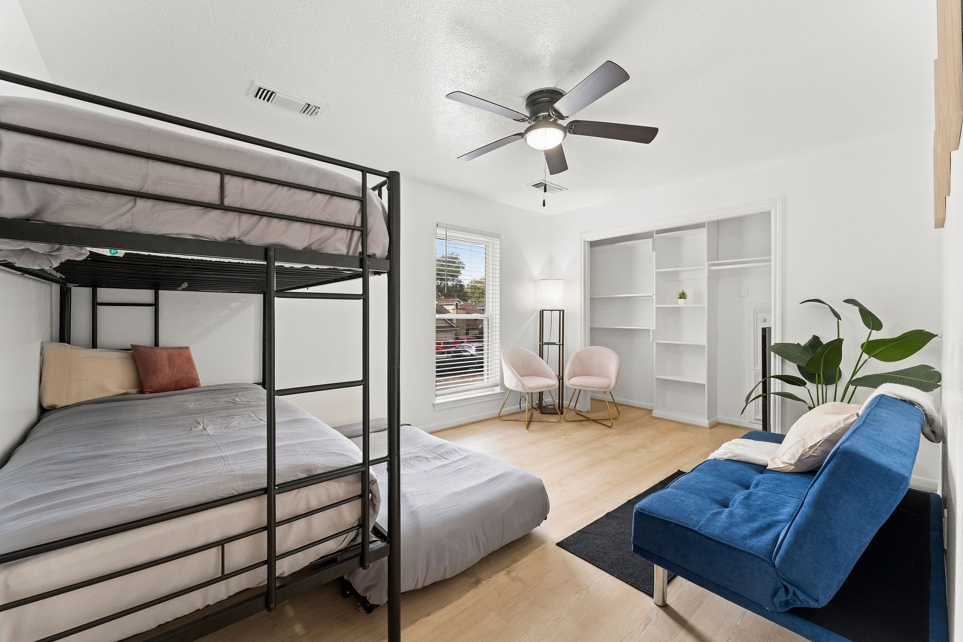 4103 Club Valley Drive, Houston, TX 77082 4103 Club Valley Drive, Houston, TX 77082