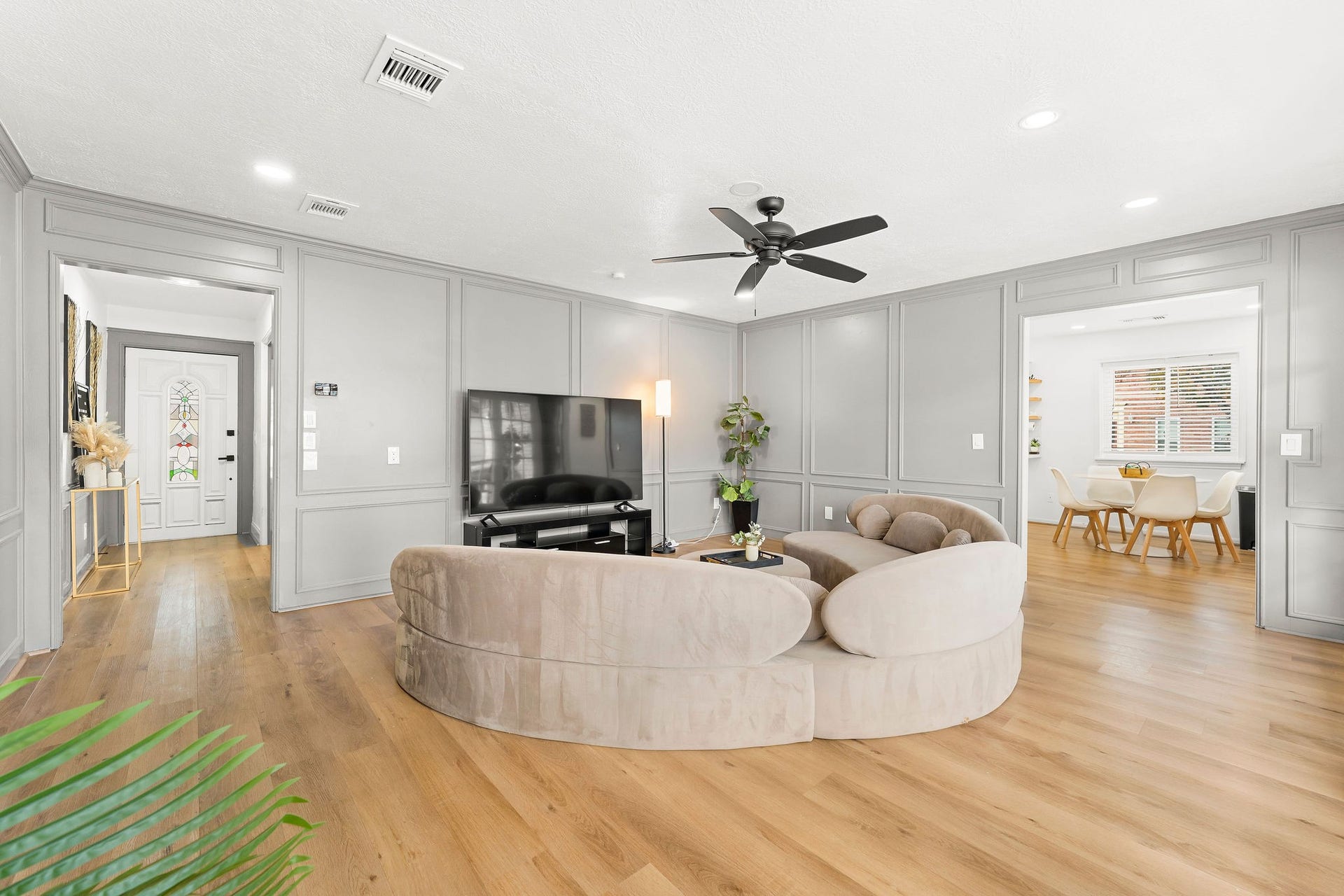 4103 Club Valley Drive, Houston, TX 77082 4103 Club Valley Drive, Houston, TX 77082