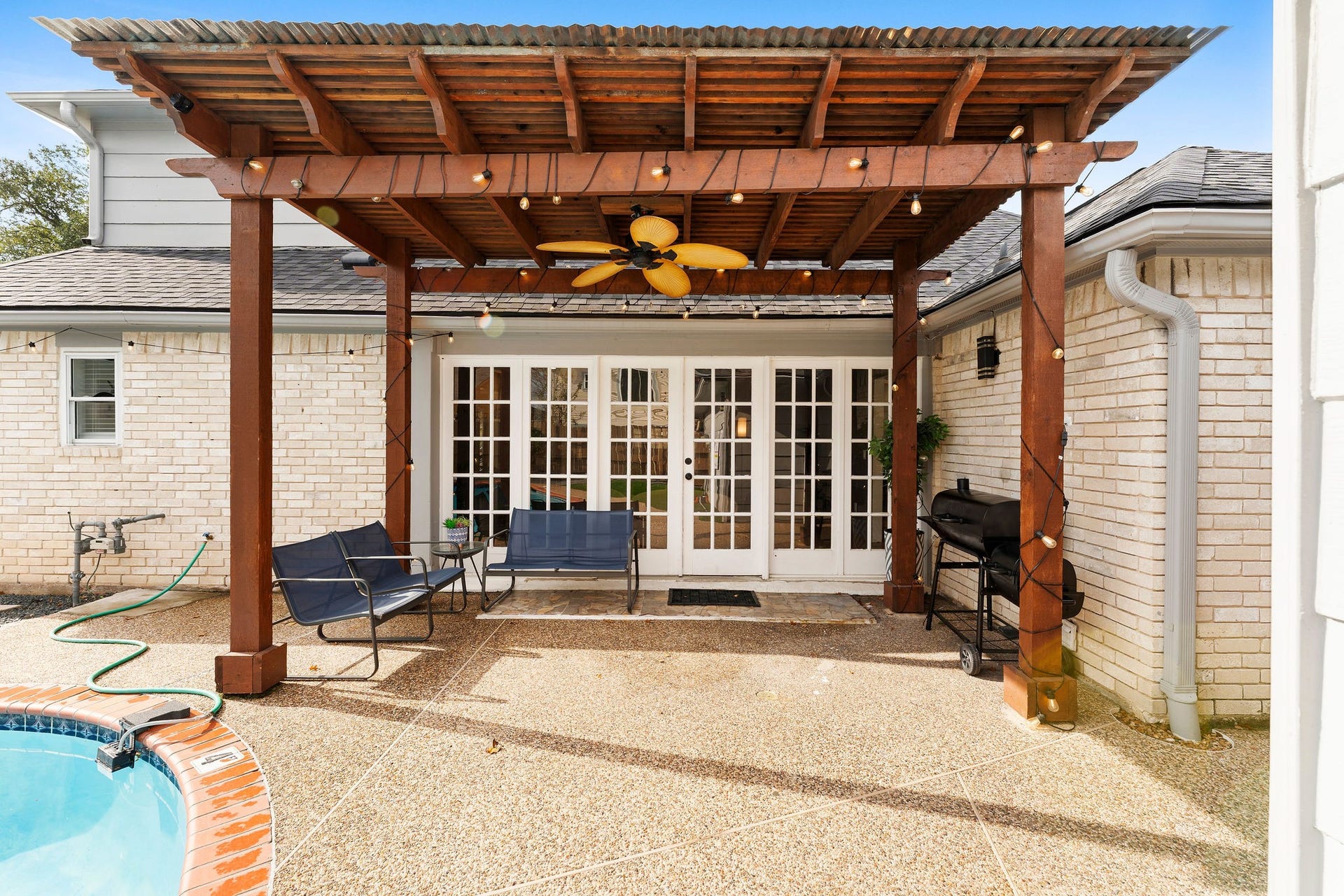 4103 Club Valley Drive, Houston, TX 77082 4103 Club Valley Drive, Houston, TX 77082