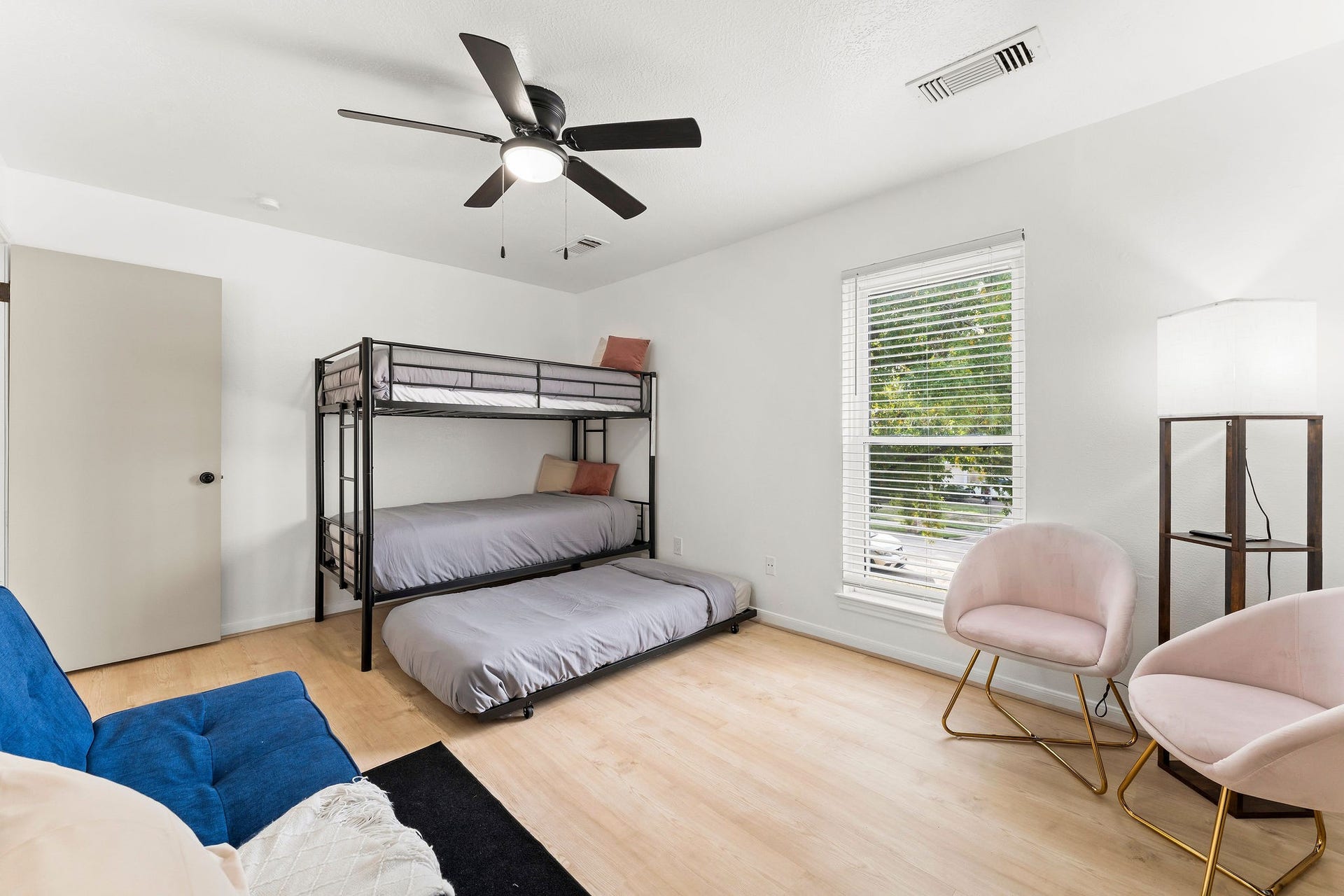 4103 Club Valley Drive, Houston, TX 77082 4103 Club Valley Drive, Houston, TX 77082