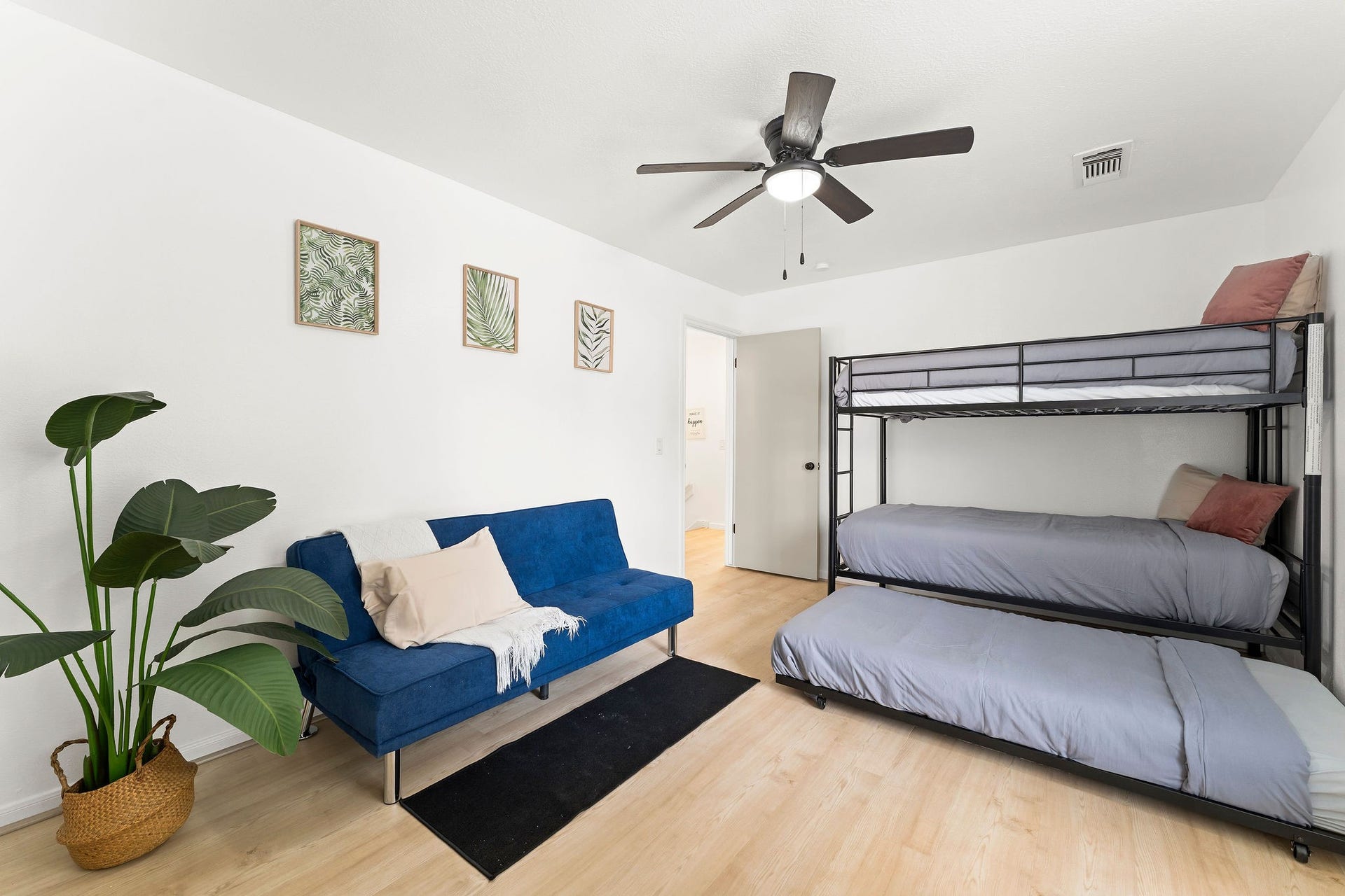 4103 Club Valley Drive, Houston, TX 77082 4103 Club Valley Drive, Houston, TX 77082