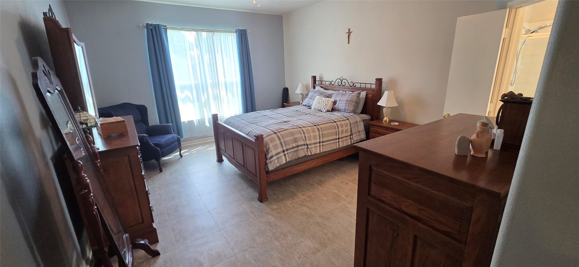 2406 Cardinal Elm Street, Fresno, TX 77545 Primary Suite