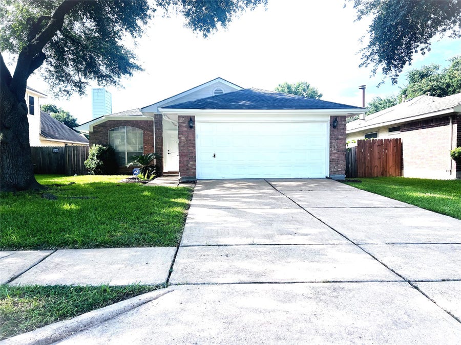 Property photo for 15330 Riverside Grove Drive, Houston, TX