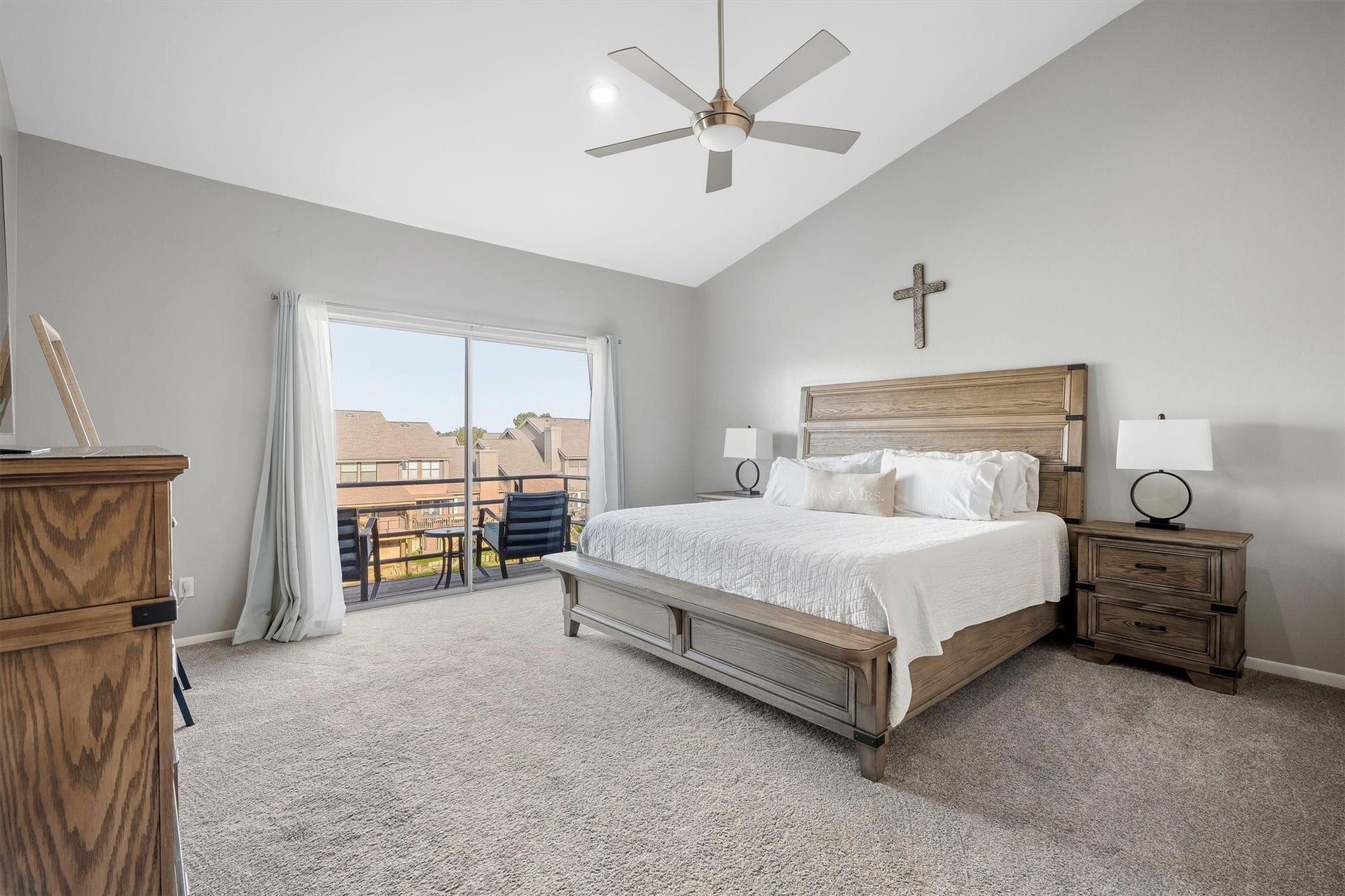 18217 Sandy Cove, Houston, TX 77058 Peaceful primary bedroom sanctuary with private balcony access.