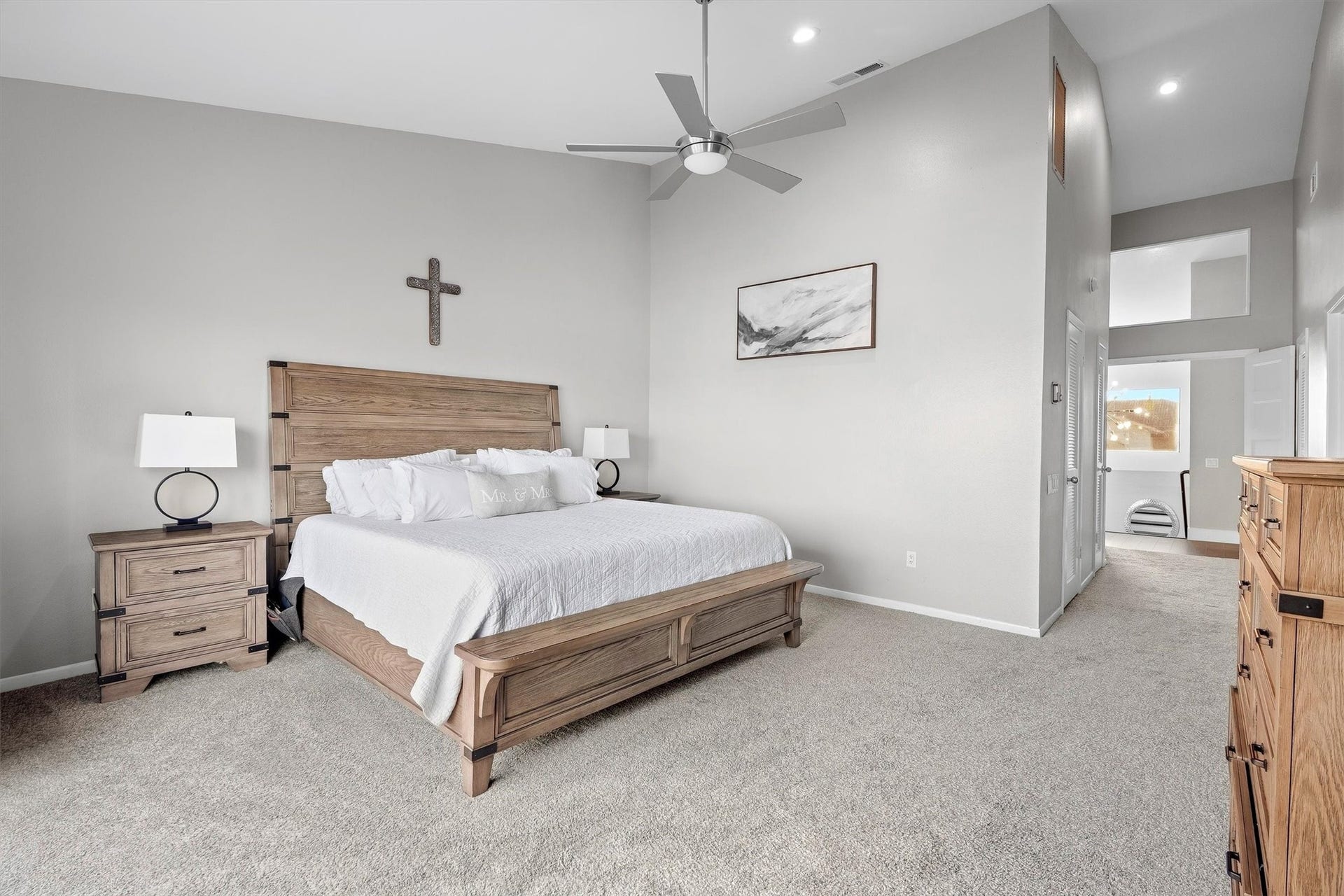 18217 Sandy Cove, Houston, TX 77058 Oversized primary bedroom layout.