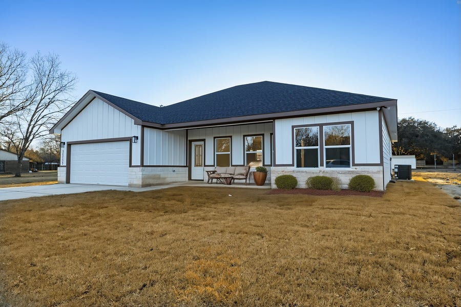 Property photo for 20733 Emerald Street, Prairie View, TX