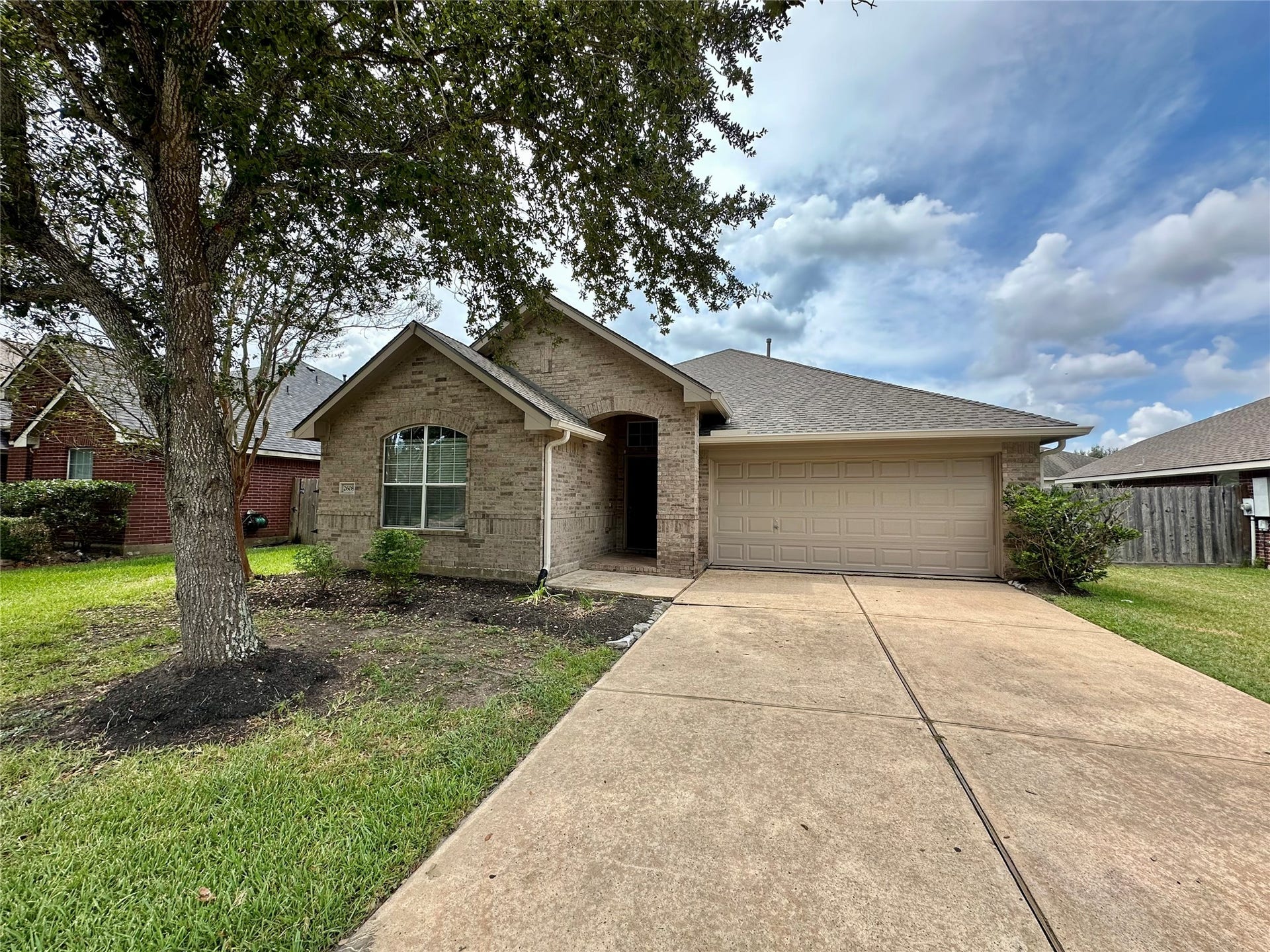 2608 Courtyard Lane, Pearland, TX 77584 2608 Courtyard Lane, Pearland, TX 77584