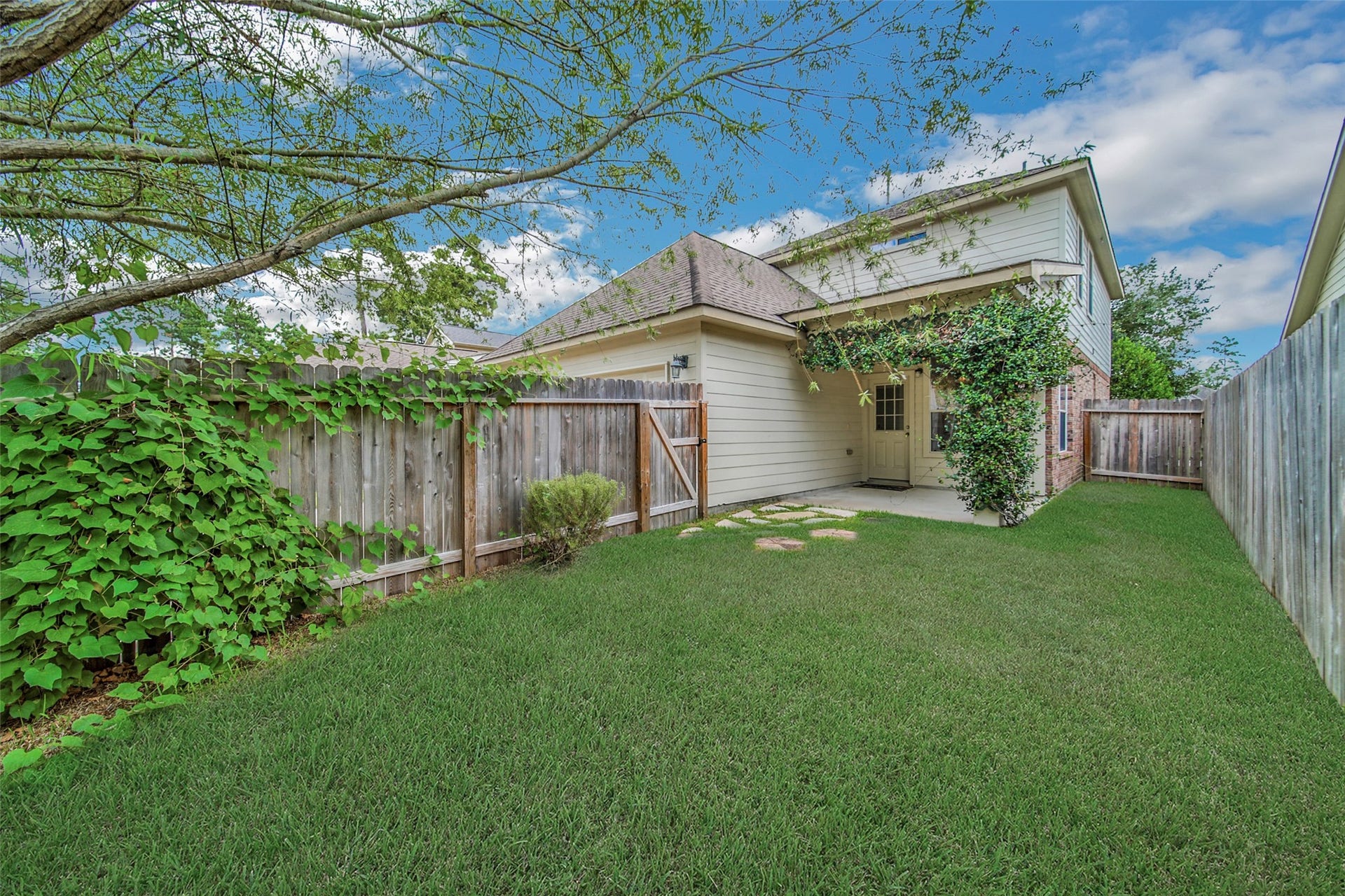 17247 Mitchell Pass Lane, Humble, TX 77346 The backyard is a perfect size just enough to enjoy but not too much to maintain.