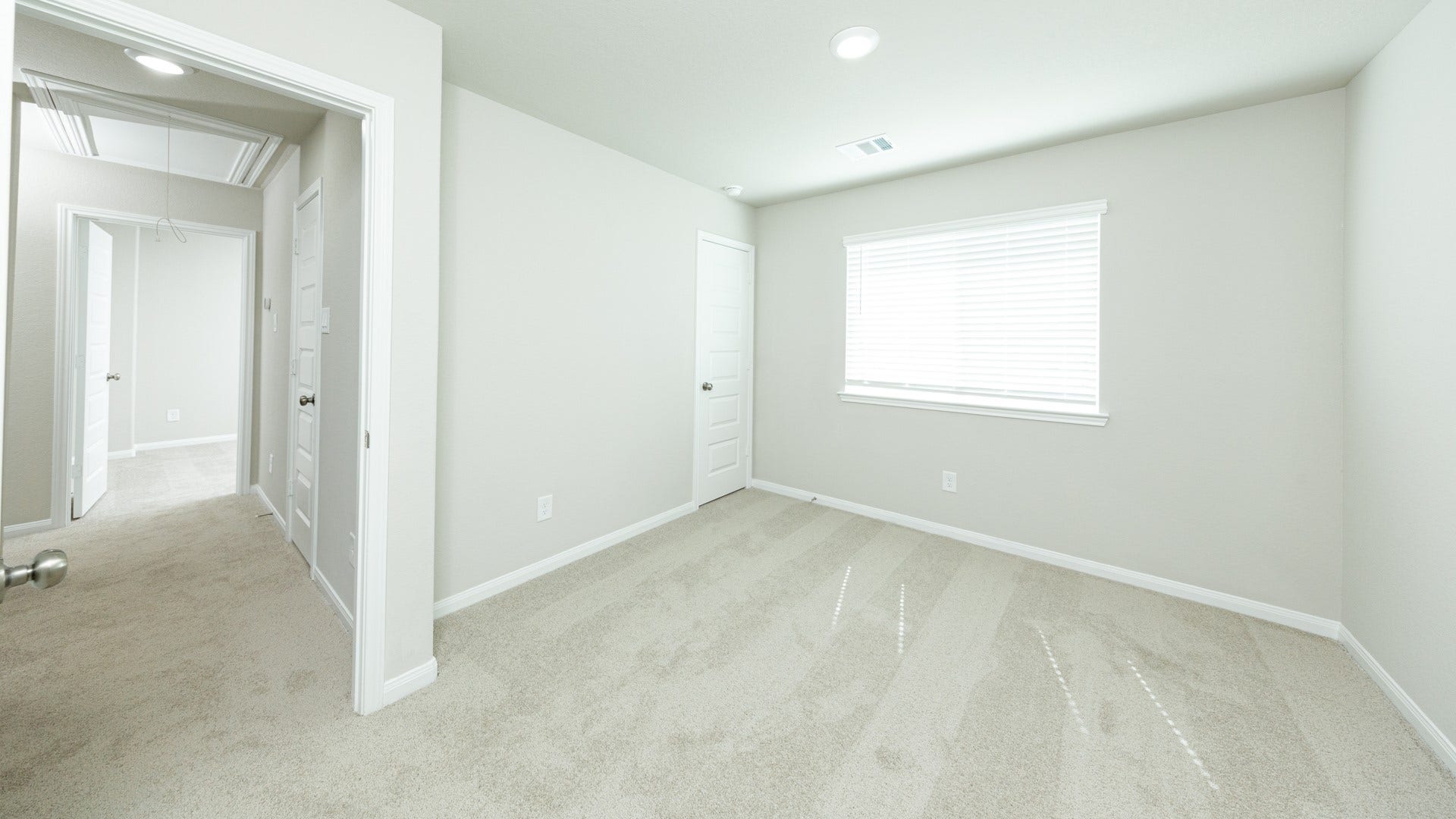 9221 Crestone Peak Drive, Willis, TX 77318 9221 Crestone Peak Drive, Willis, TX 77318