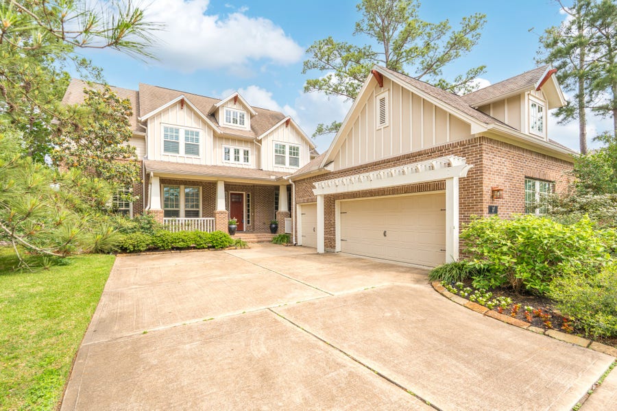 Property photo for 27 Hedgedale Way, Spring, TX