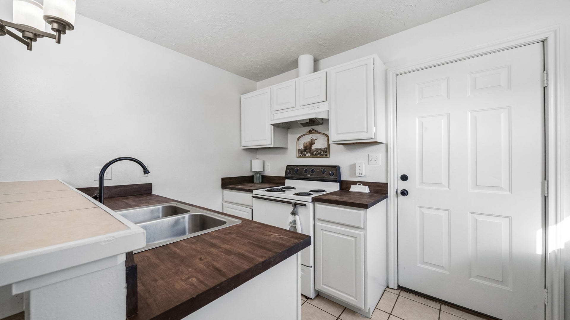 2610 Daugherty Street, Waller, TX 77484 2610 Daugherty Street, Waller, TX 77484
