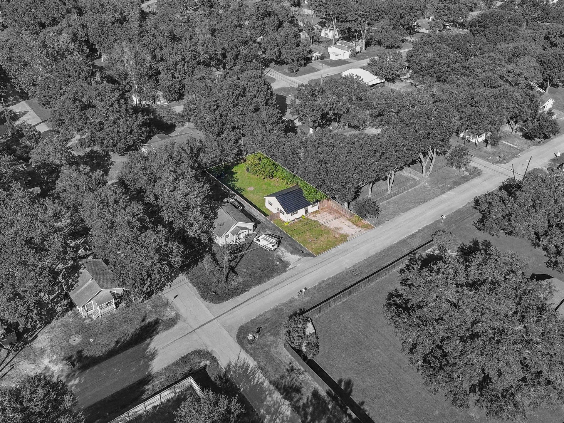 2610 Daugherty Street, Waller, TX 77484 2610 Daugherty Street, Waller, TX 77484