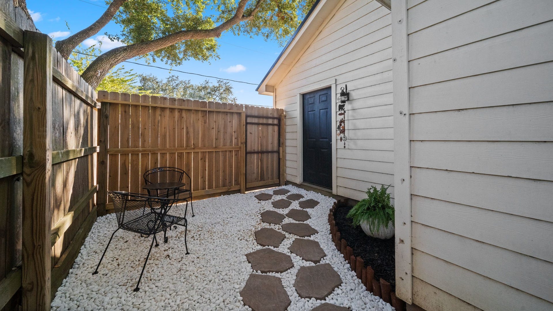 2610 Daugherty Street, Waller, TX 77484 2610 Daugherty Street, Waller, TX 77484