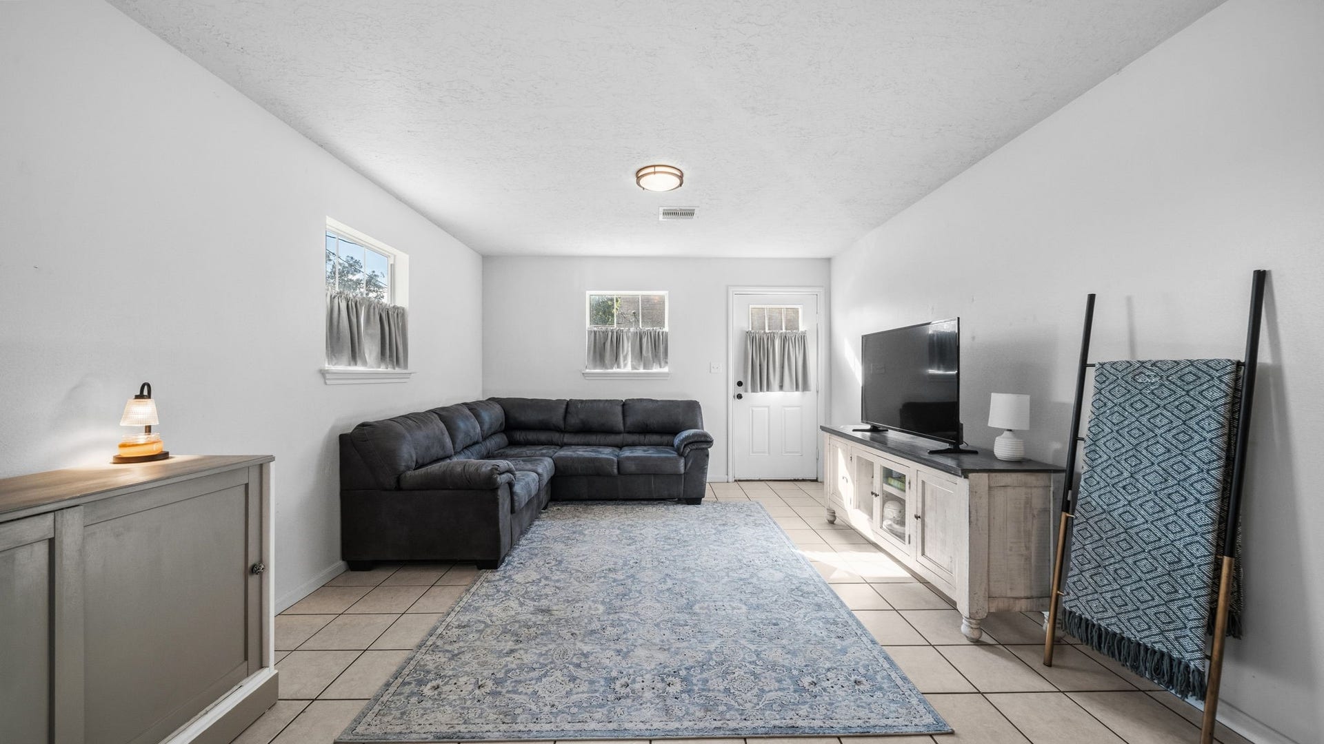 2610 Daugherty Street, Waller, TX 77484 2610 Daugherty Street, Waller, TX 77484