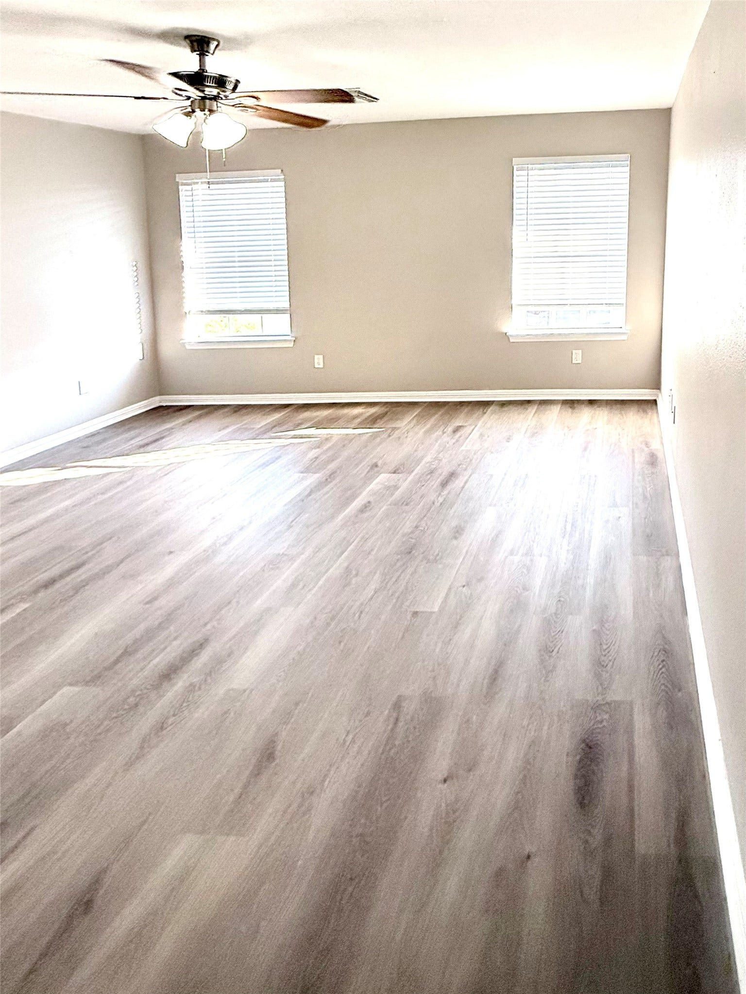 9526 Almeda Bend Court S, Houston, TX 77075 Secondary Bedroom #1
