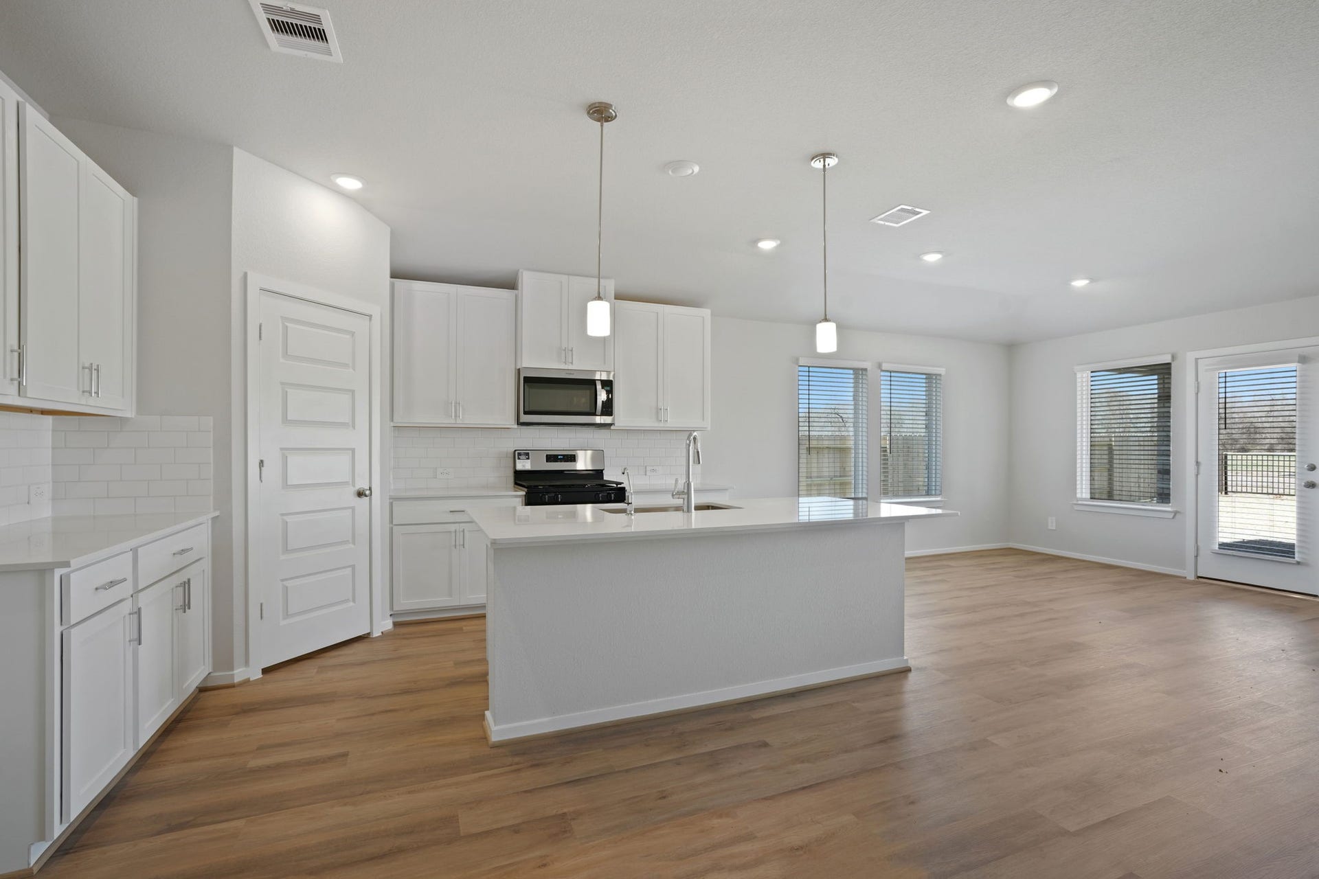 2035 Murphy Ranch Court, Conroe, TX 77301 2035 Murphy Ranch Court, Conroe, TX 77301