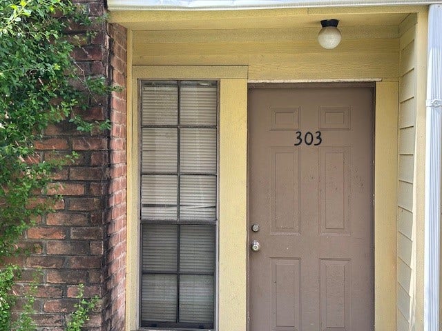 Property photo for 10501 South Drive, #303, Houston, TX